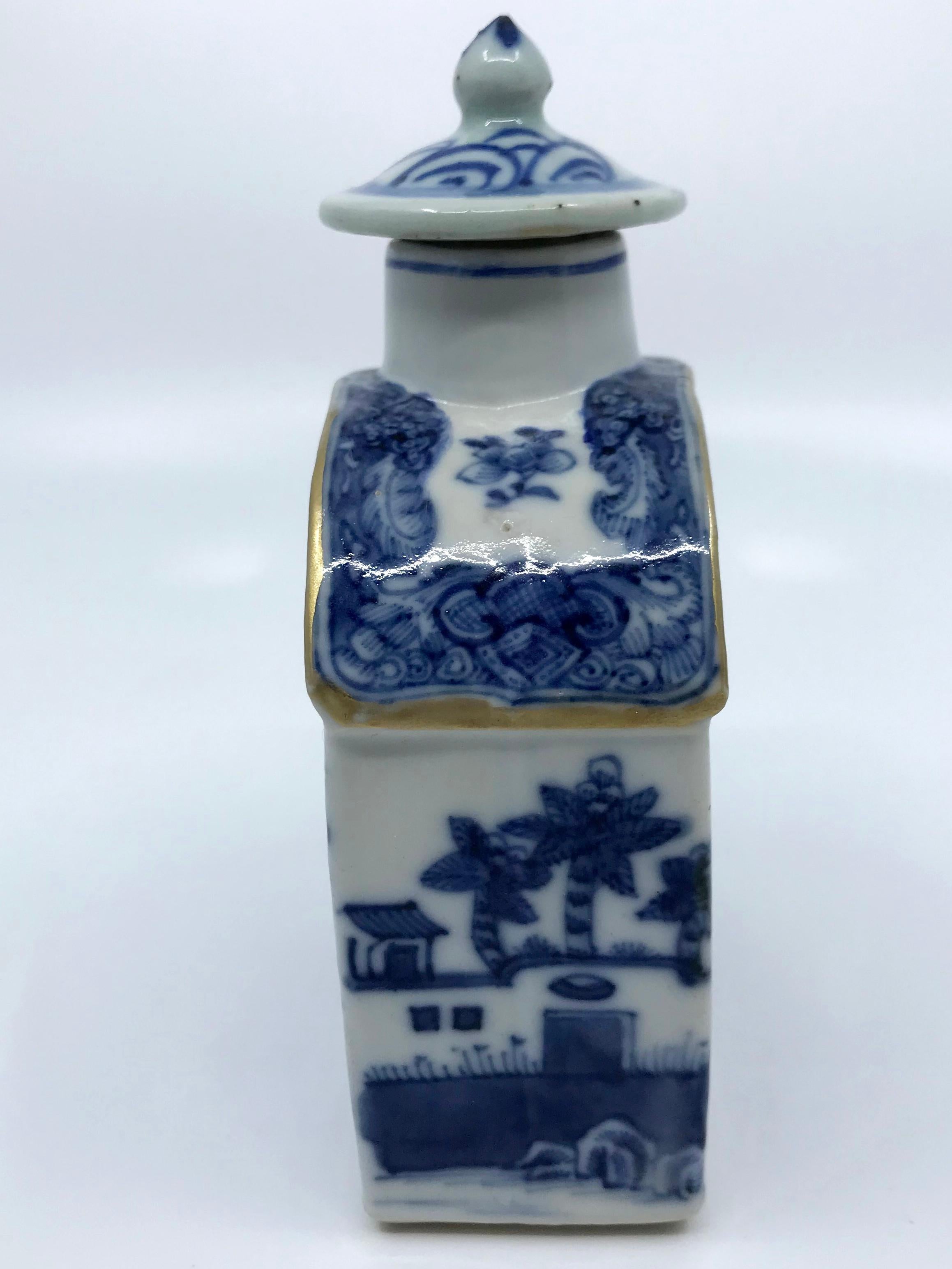 Chinoiserie Blue and White Chinese Export Tea Caddy For Sale