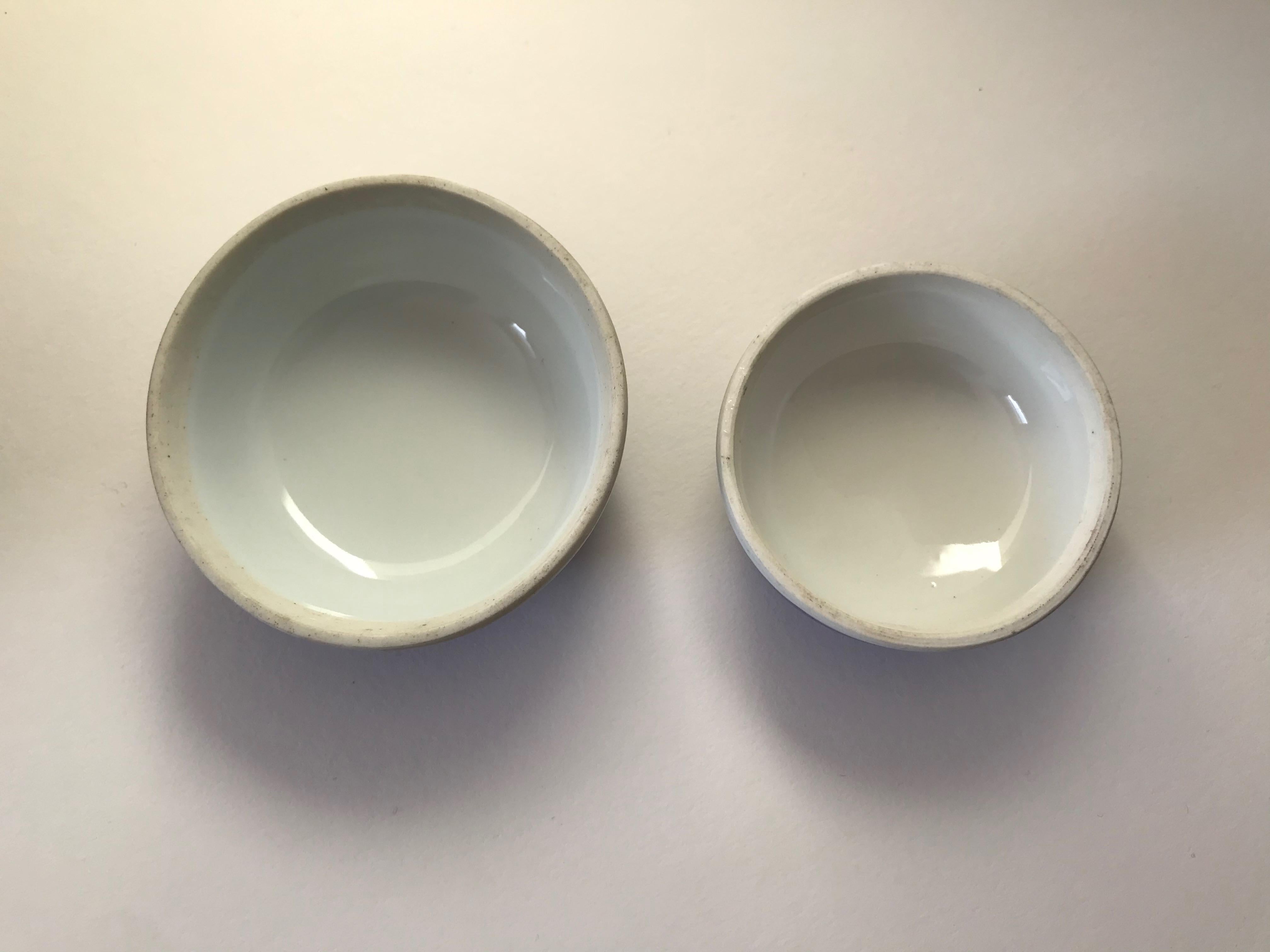 Blue and White Chinese Ginger Jars with Lid Set of 2 For Sale 1