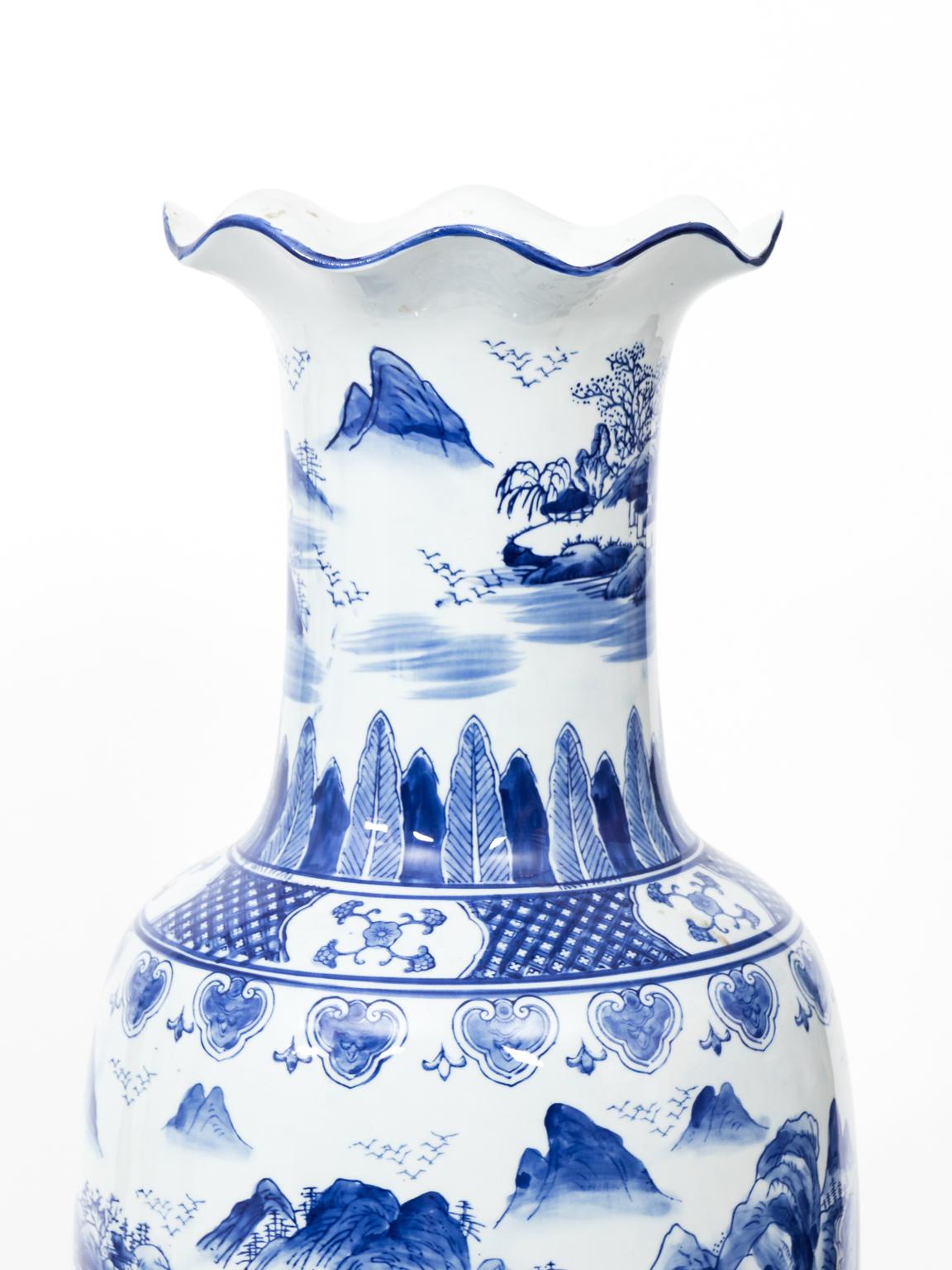 Blue and White Chinese Palace Vase In Good Condition In Stamford, CT