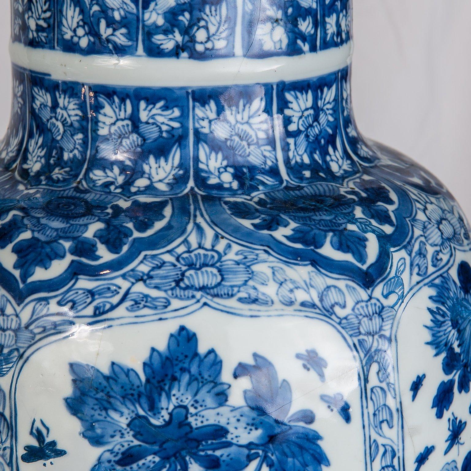 Blue and White Chinese Porcelain Ginger Jars 7