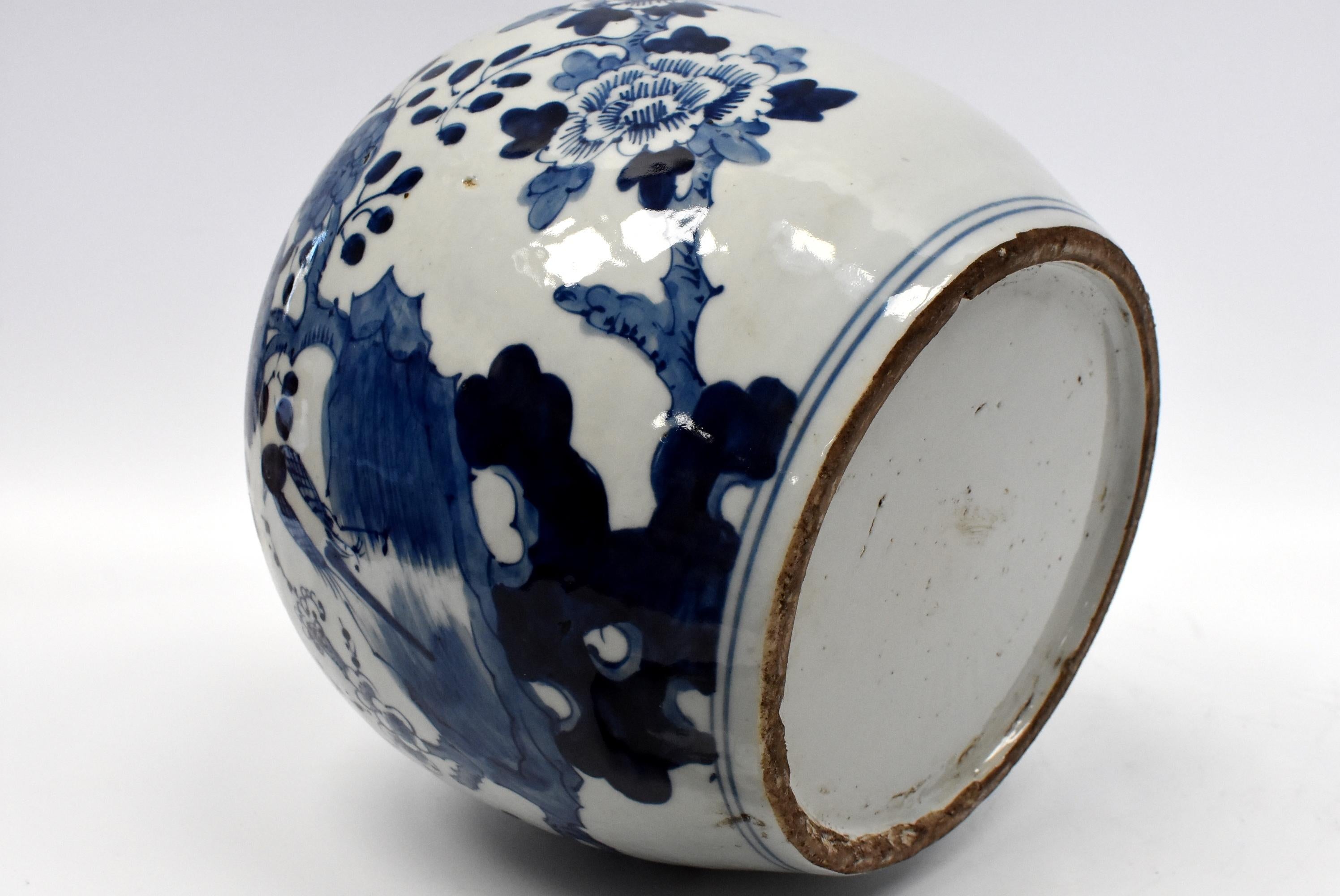 Blue and White Chinese Porcelain Jar, Magpie and Butterfly 7