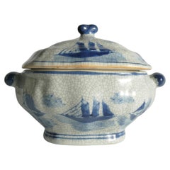 Blue and White Chinese Porcelain Jar with Lid, Crackle Glaze Vessel
