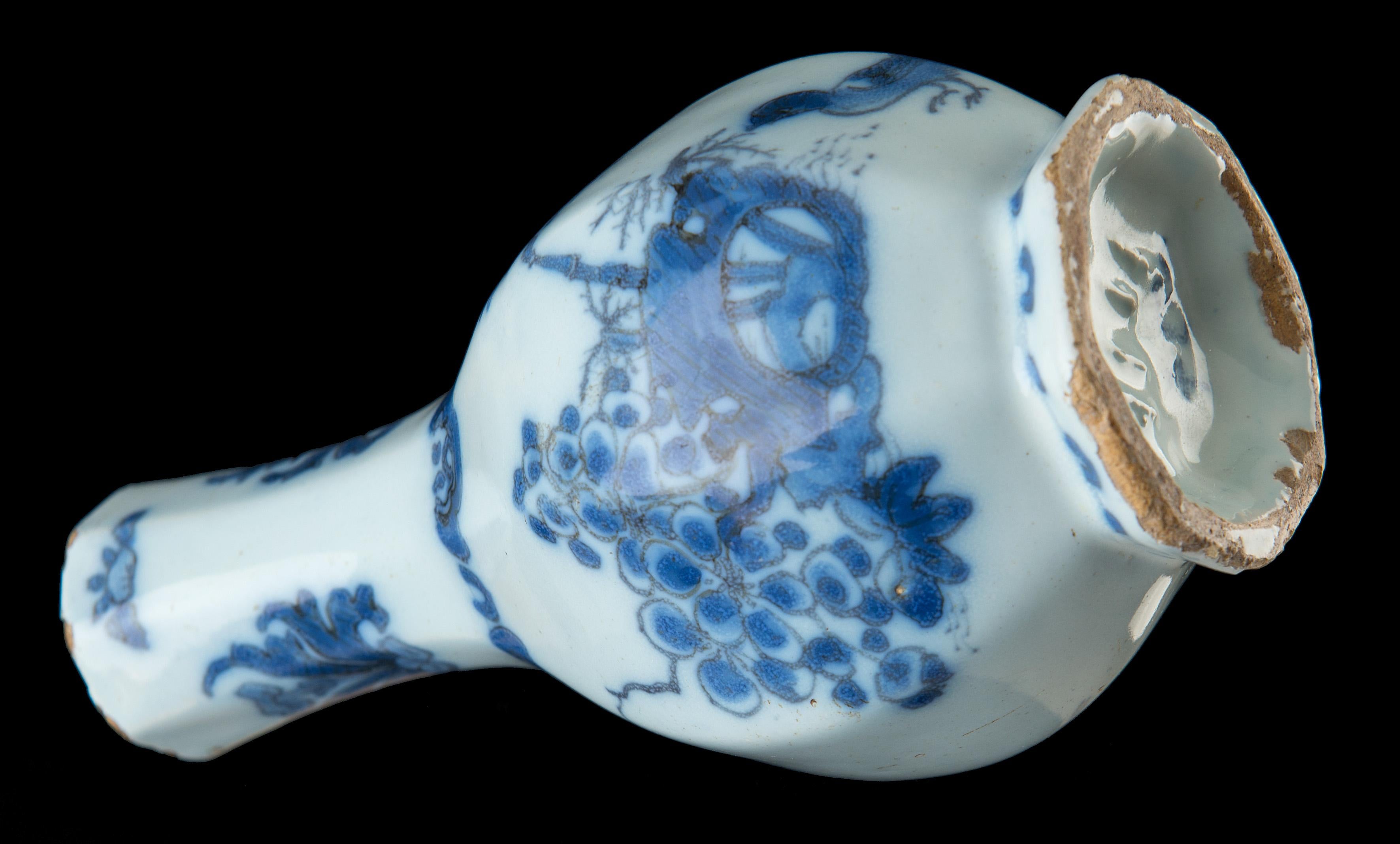 17th Century Dutch Delft ceramic Blue and White Chinoiserie Bottle Vase, circa 1685 Faience For Sale