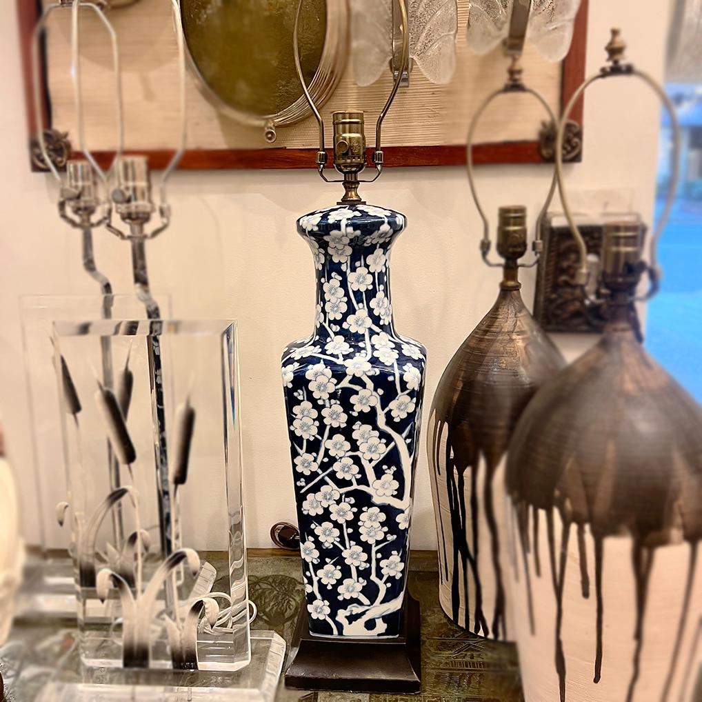 Lámpara Chinoiserie Azul y Blanca en venta 2