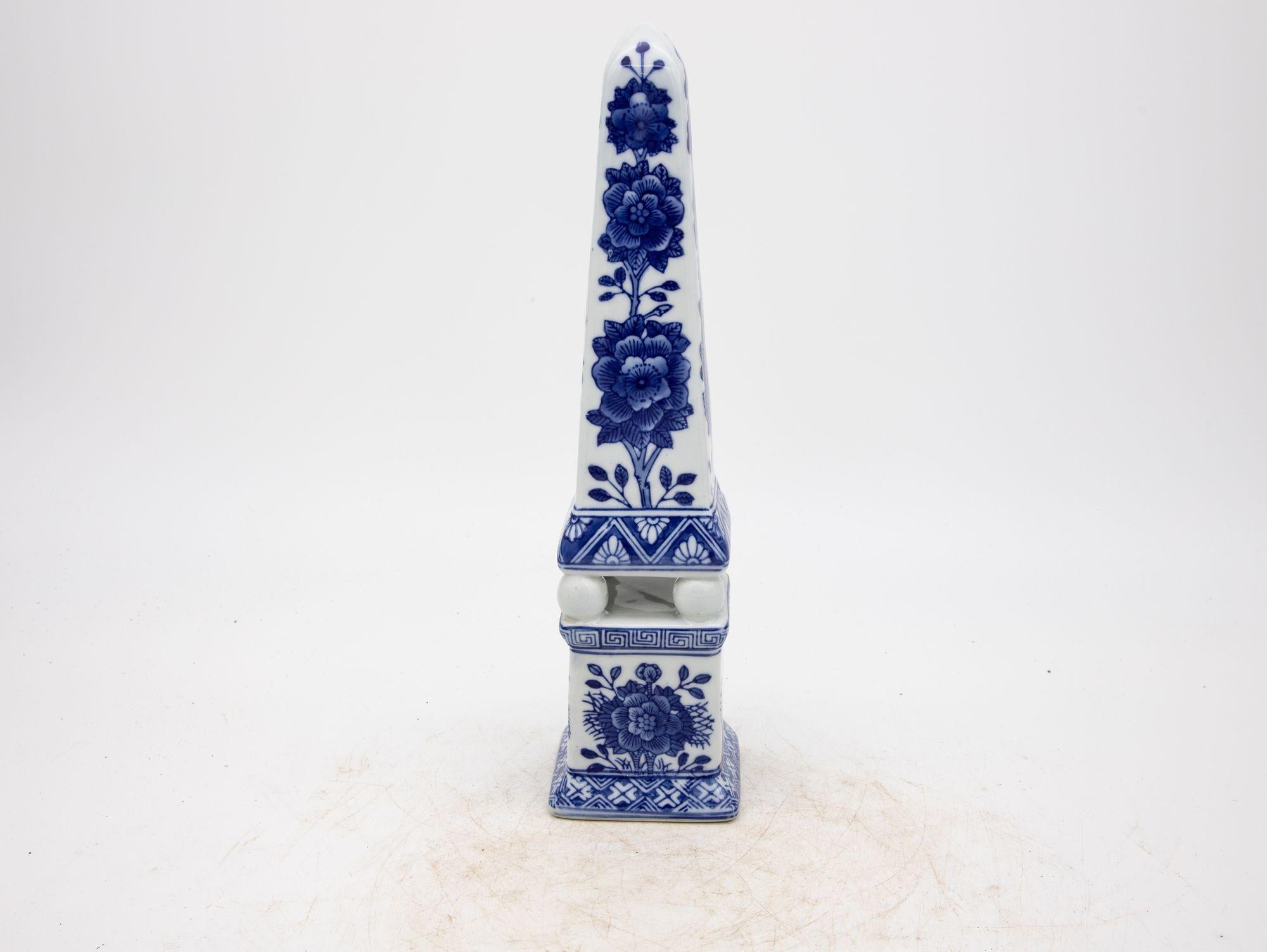 Chinese Blue and White Chinoiserie Obelisk, 20th Century For Sale