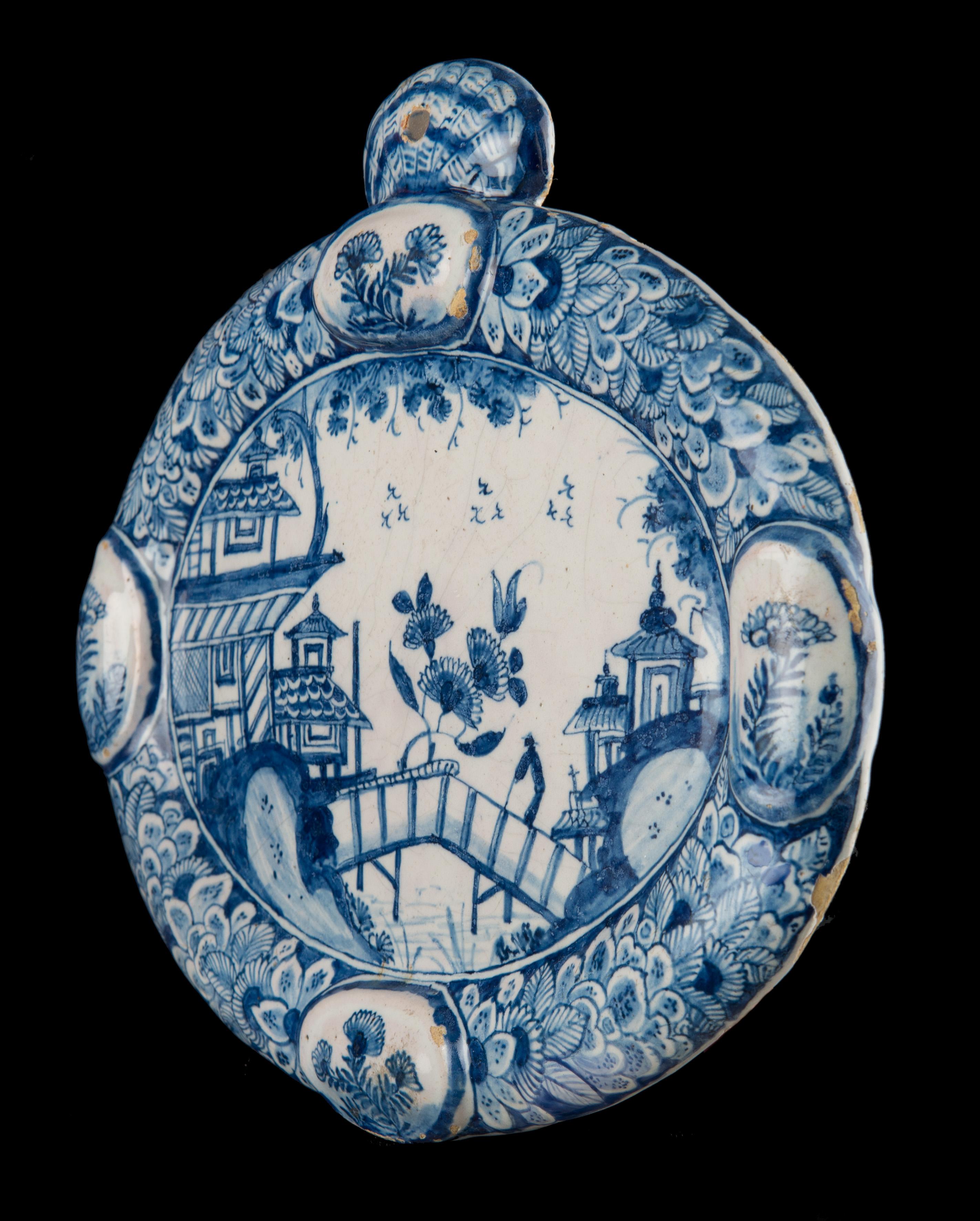Niederländische Delft Blau und Weiß Keramik Chinoiserie Plaque. 1740-1760 (Barock) im Angebot