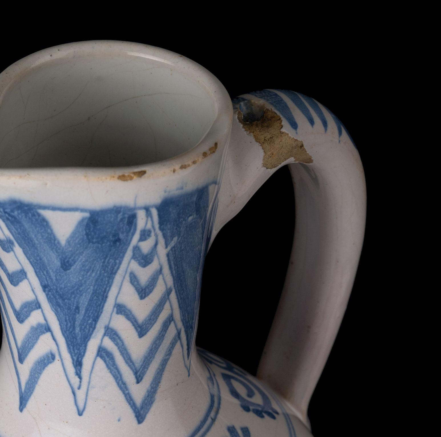 Blue and White Chinoiserie Wine Jug Delft, 1650-1670 For Sale 4