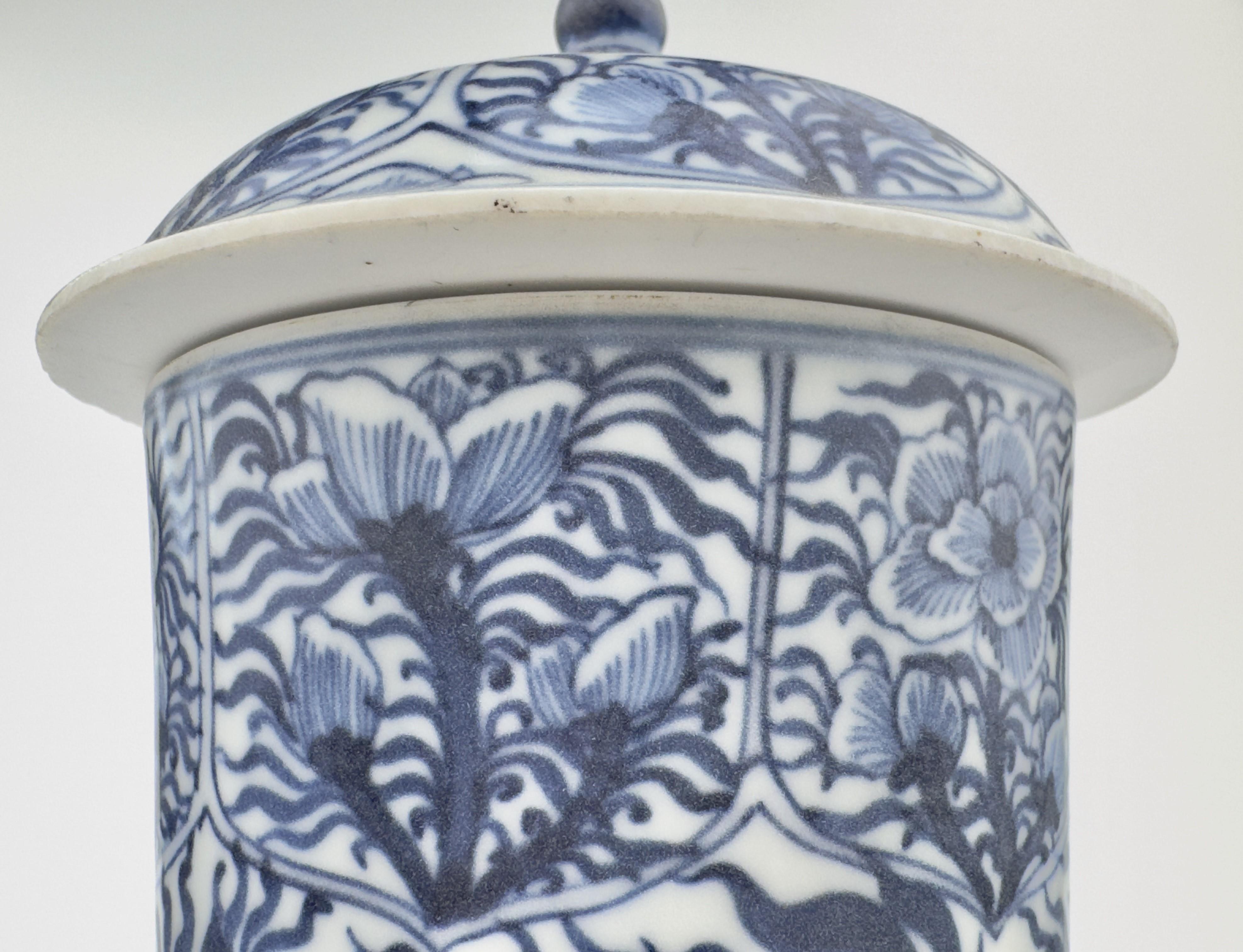 Ceramic Blue and White Deep Beaker, Qing Dynasty, Kangxi era, circa 1690 For Sale