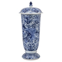 Antique Blue and White Deep Beaker, Qing Dynasty, Kangxi era, circa 1690