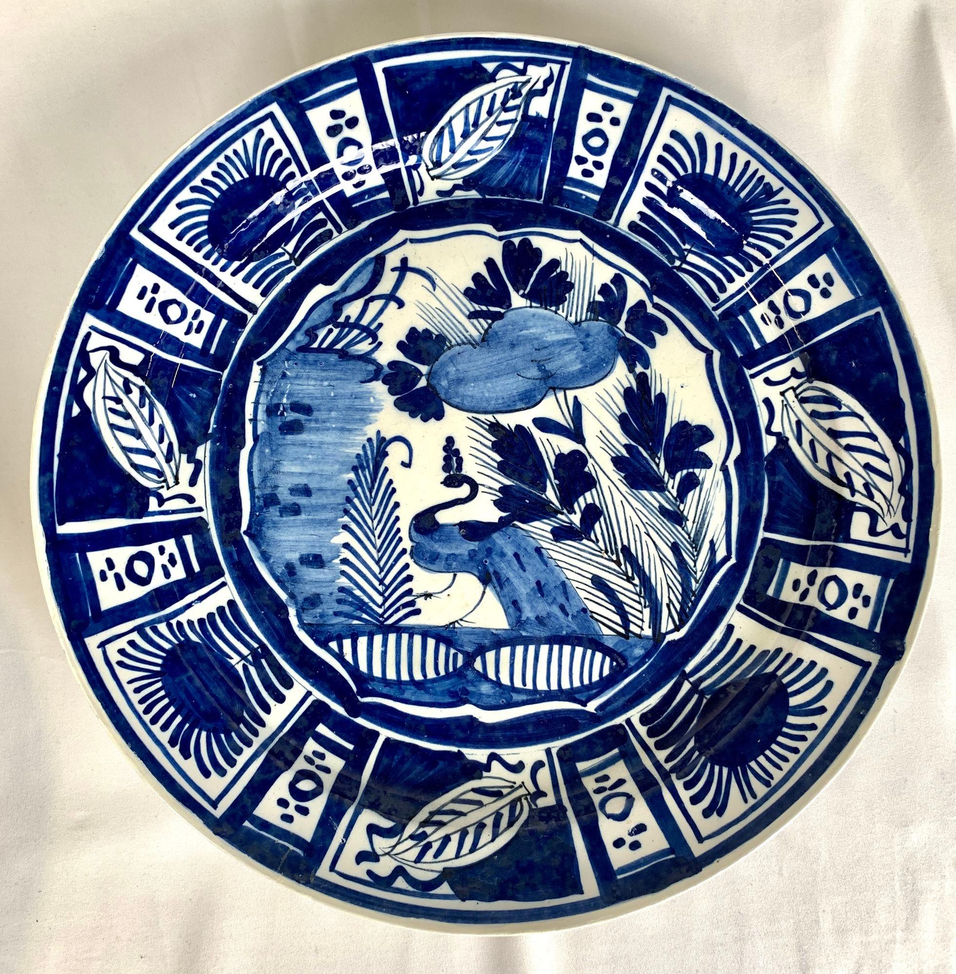Blue and White Delft Charger hand Painted 18th Century Netherlands Circa 1760 For Sale 1