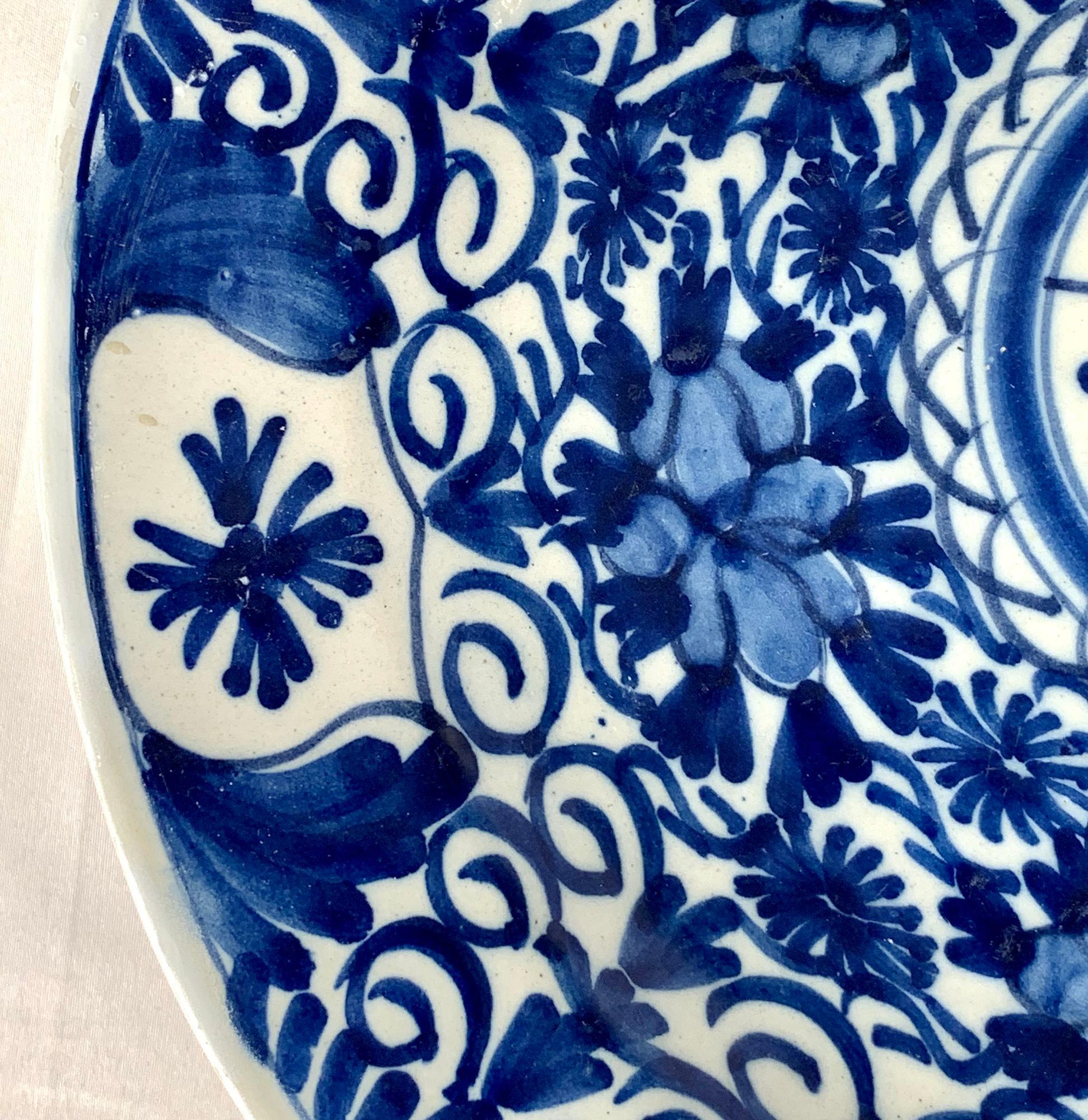 Hand-Painted Blue and White Delft Charger Hand Painted 18th Century Netherlands, circa 1780 For Sale