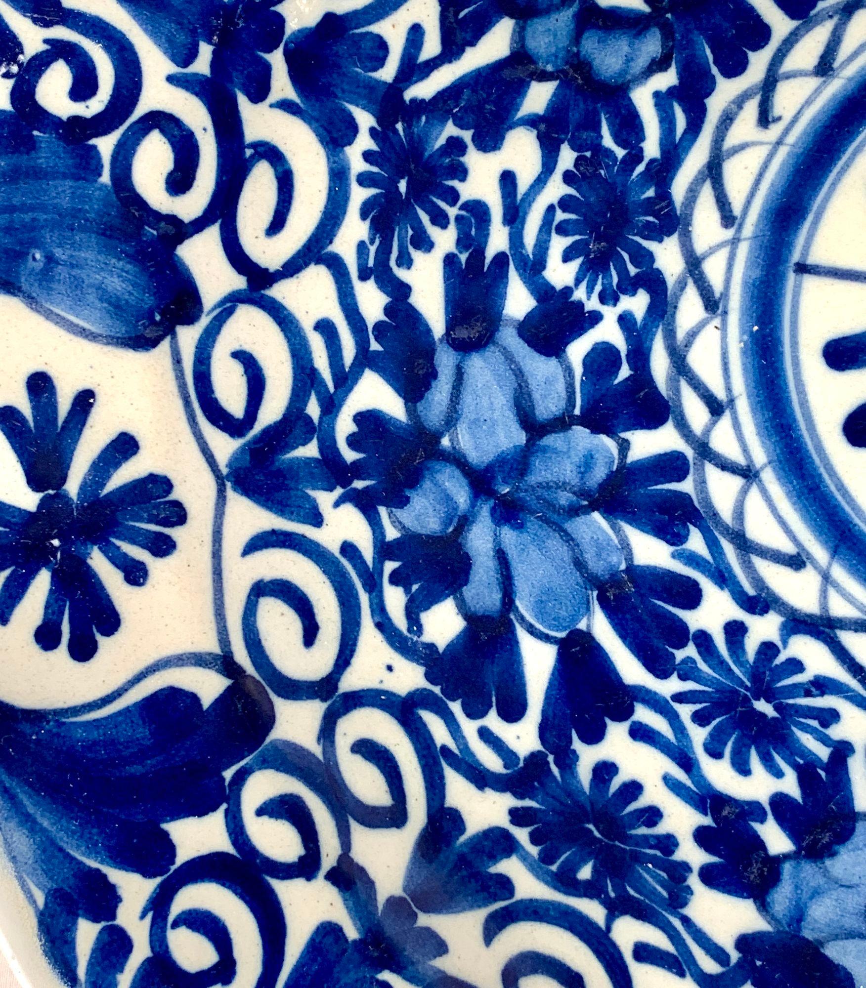 Blue and White Delft Charger Hand Painted 18th Century Netherlands, circa 1780 In Excellent Condition For Sale In Katonah, NY