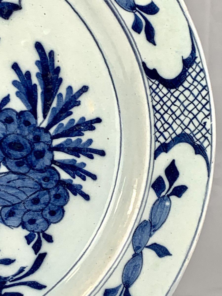 Blue and White Delft Charger Hand Painted Mid-18th Century, Circa 1765 For Sale 3