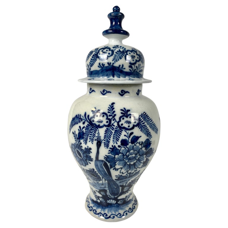 Blue and White Delft Mantle Jar Hand-Painted 18th Century Netherlands Circa 1780 For Sale