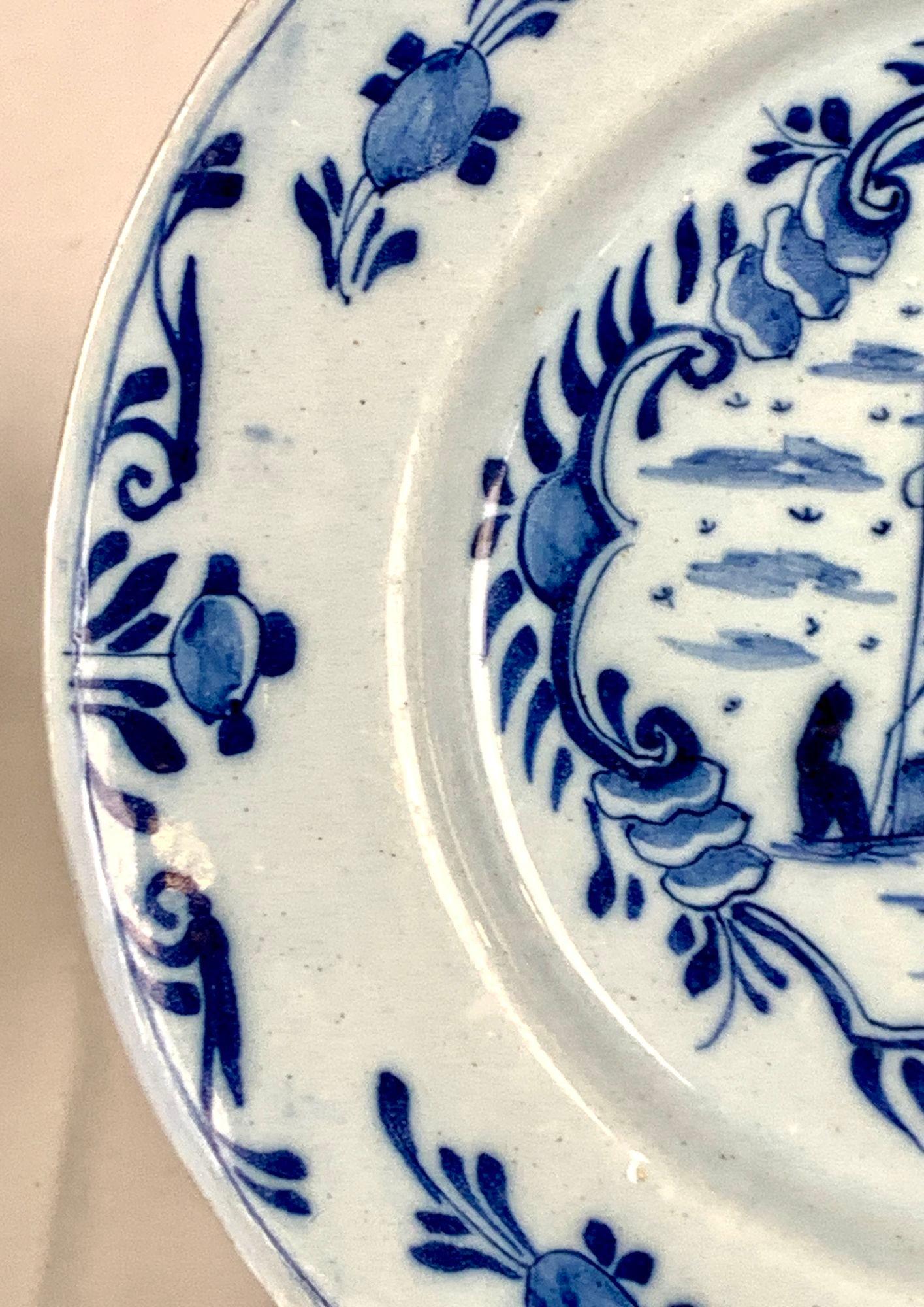 Blue and White Delft Plate or Dish Hand Painted Netherlands 18th Century In Excellent Condition For Sale In Katonah, NY