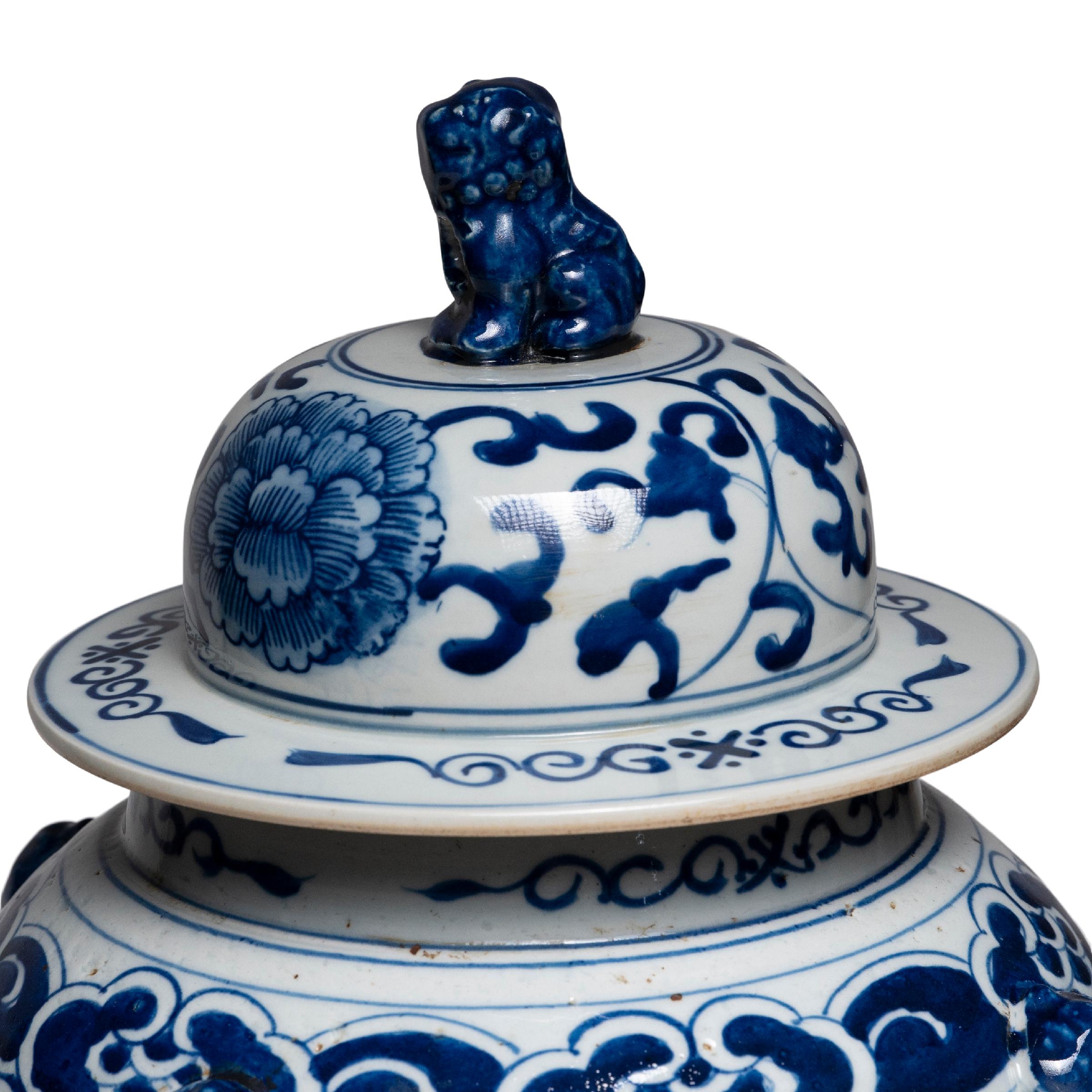 Porcelain Blue and White Double Phoenix Baluster Jar For Sale