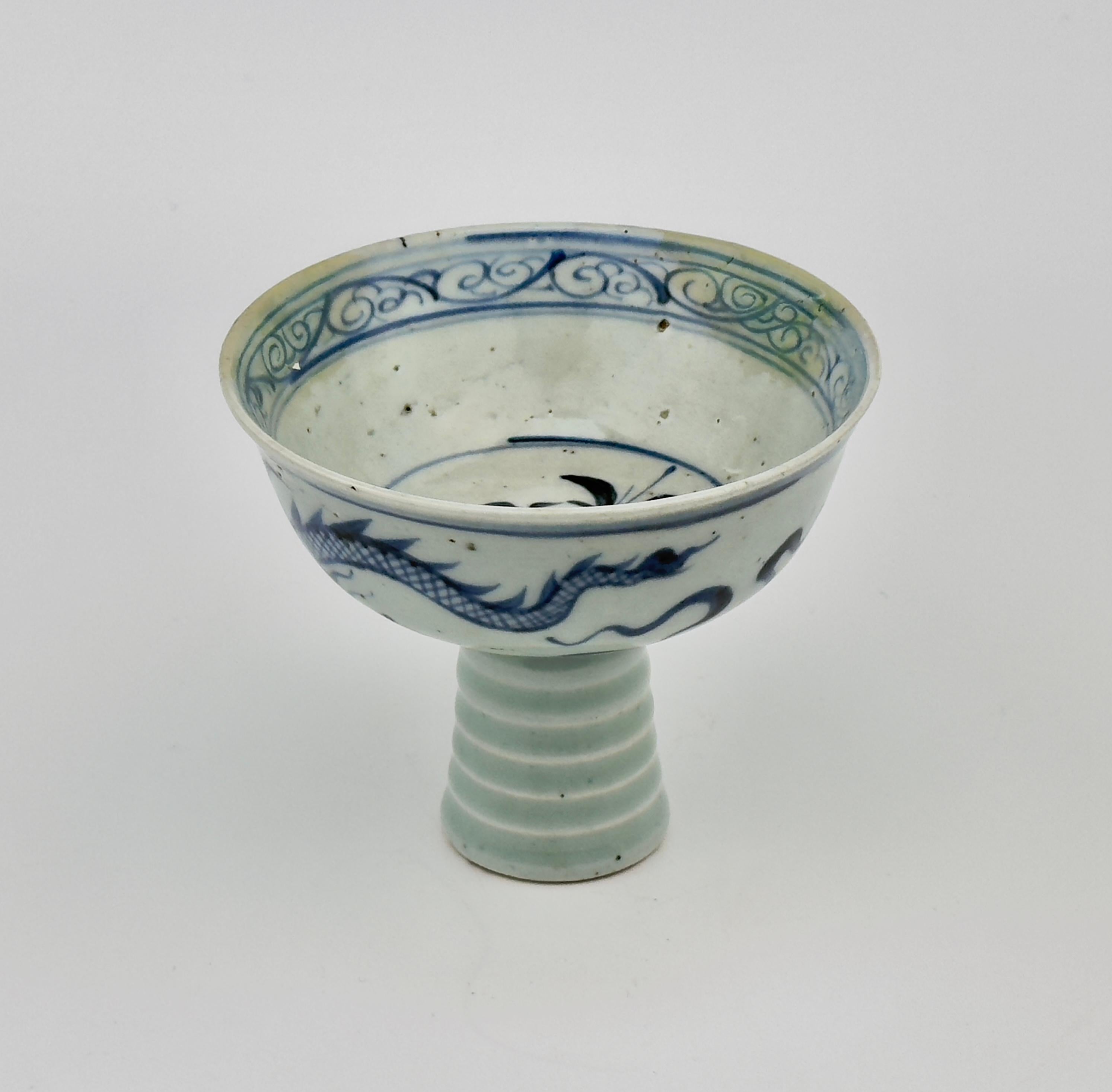 Blue And White 'Dragon' Stem Cup, Yuan Dynasty(1271-1368) 1