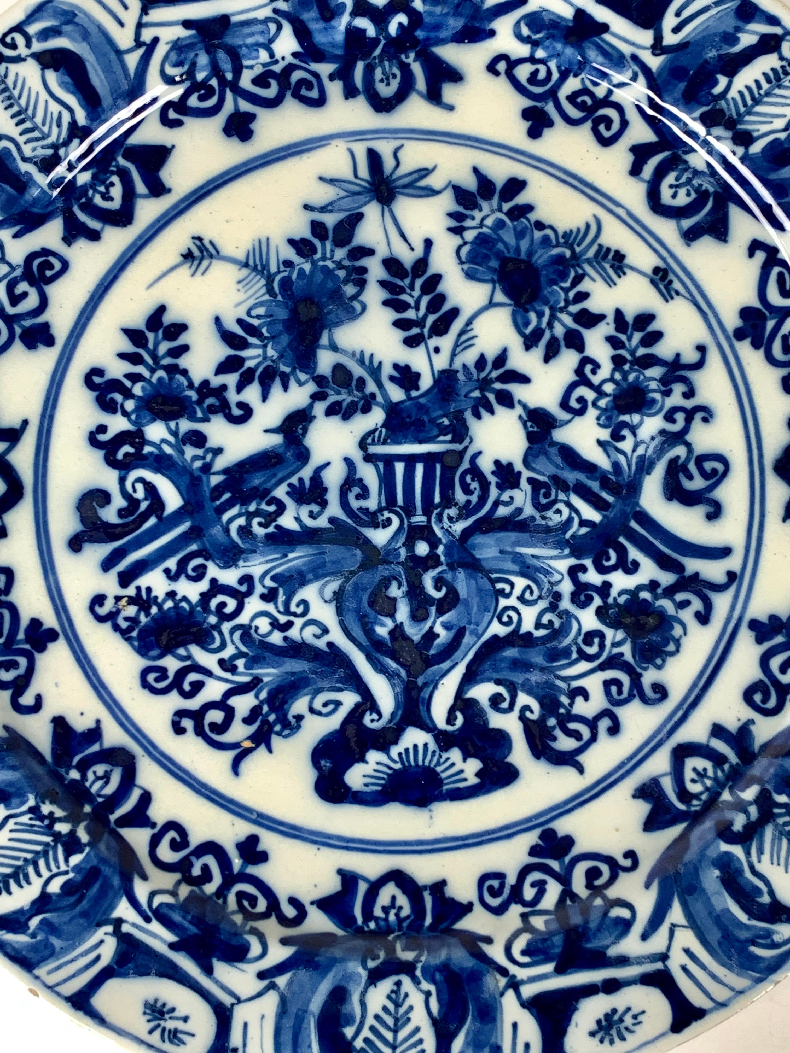 Blue and White Dutch Delft Charger Hand-Painted, Circa 1770 In Excellent Condition In Katonah, NY