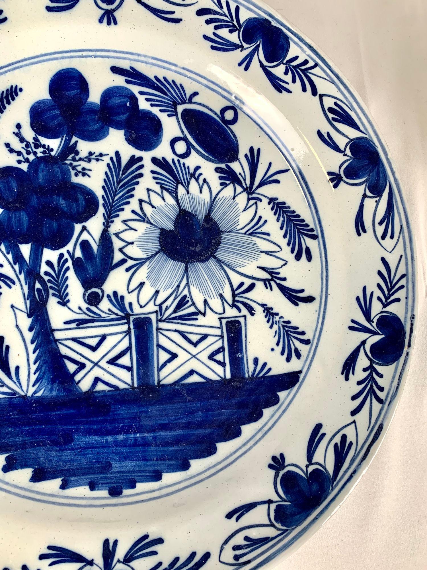 Blue and White Dutch Delft Charger Hand Painted circa 1800 In Excellent Condition In Katonah, NY