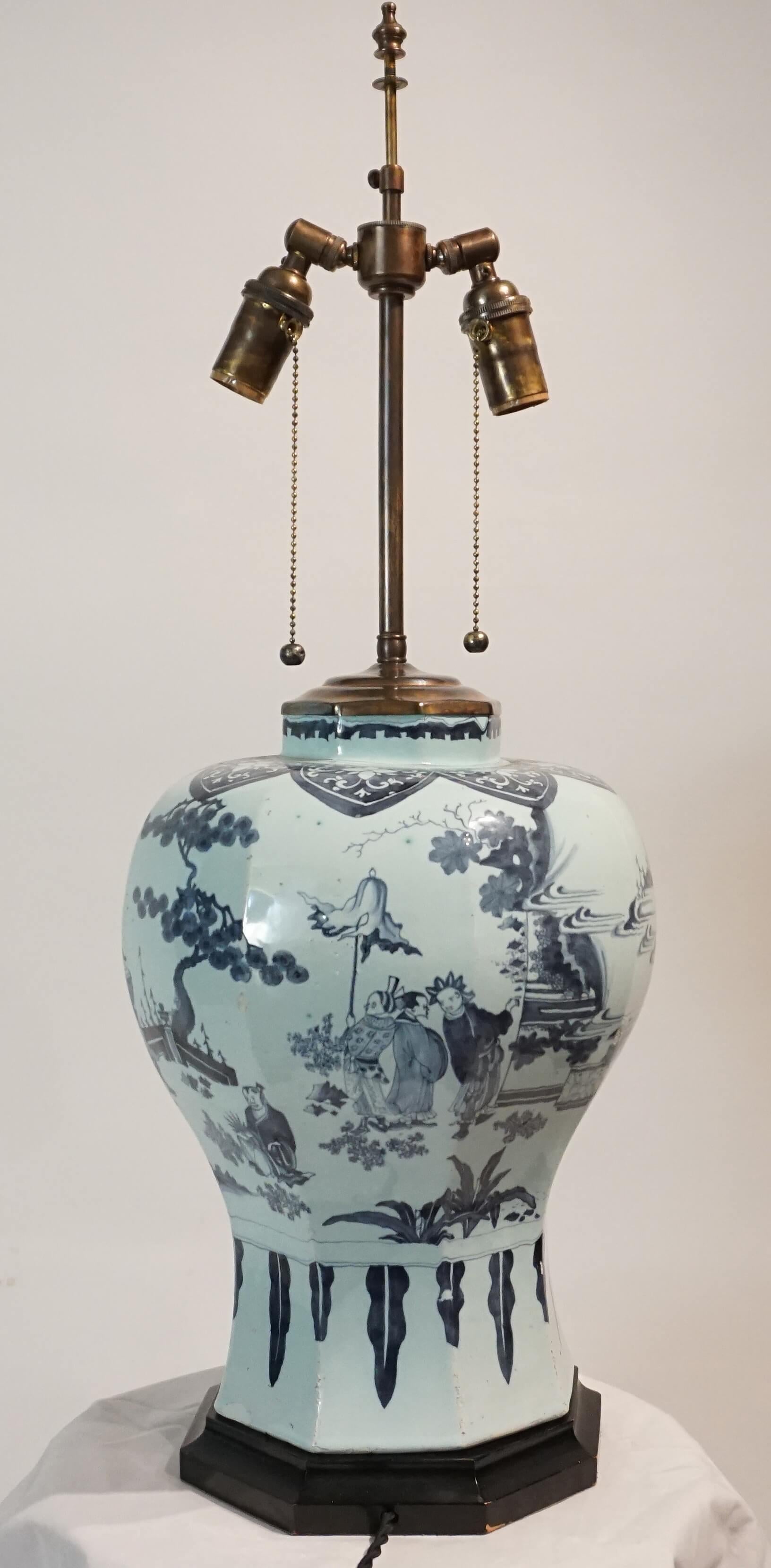 Wood Blue and White Dutch Delft Chinoiserie Baluster Vase Table Lamp, circa 1670