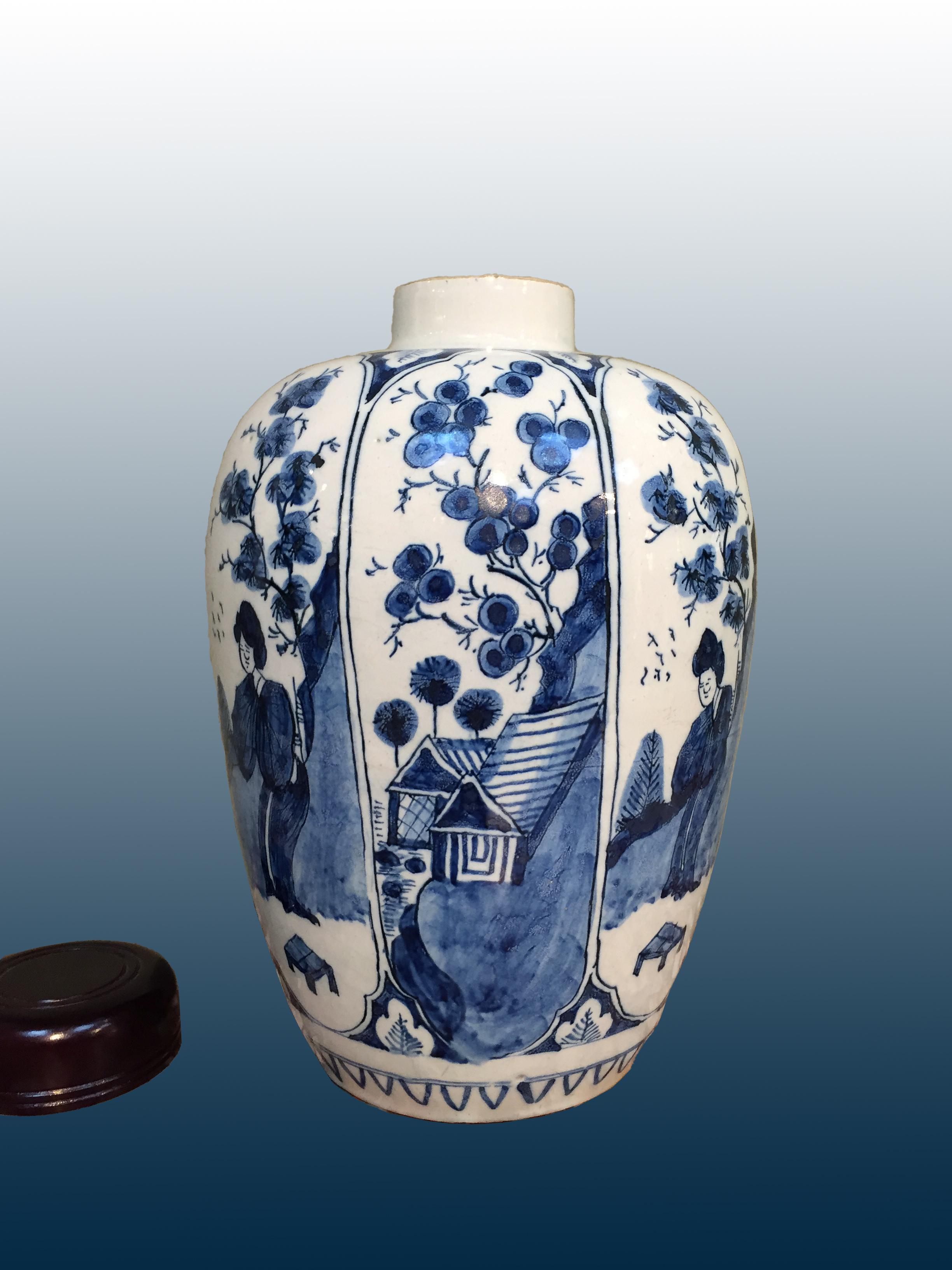 Niederländisches Delfter Deckelgefäß mit Deckel in Chinoiserie in Blau und Weiß, frühes 18. Jahrhundert im Zustand „Gut“ im Angebot in AMSTERDAM, NH