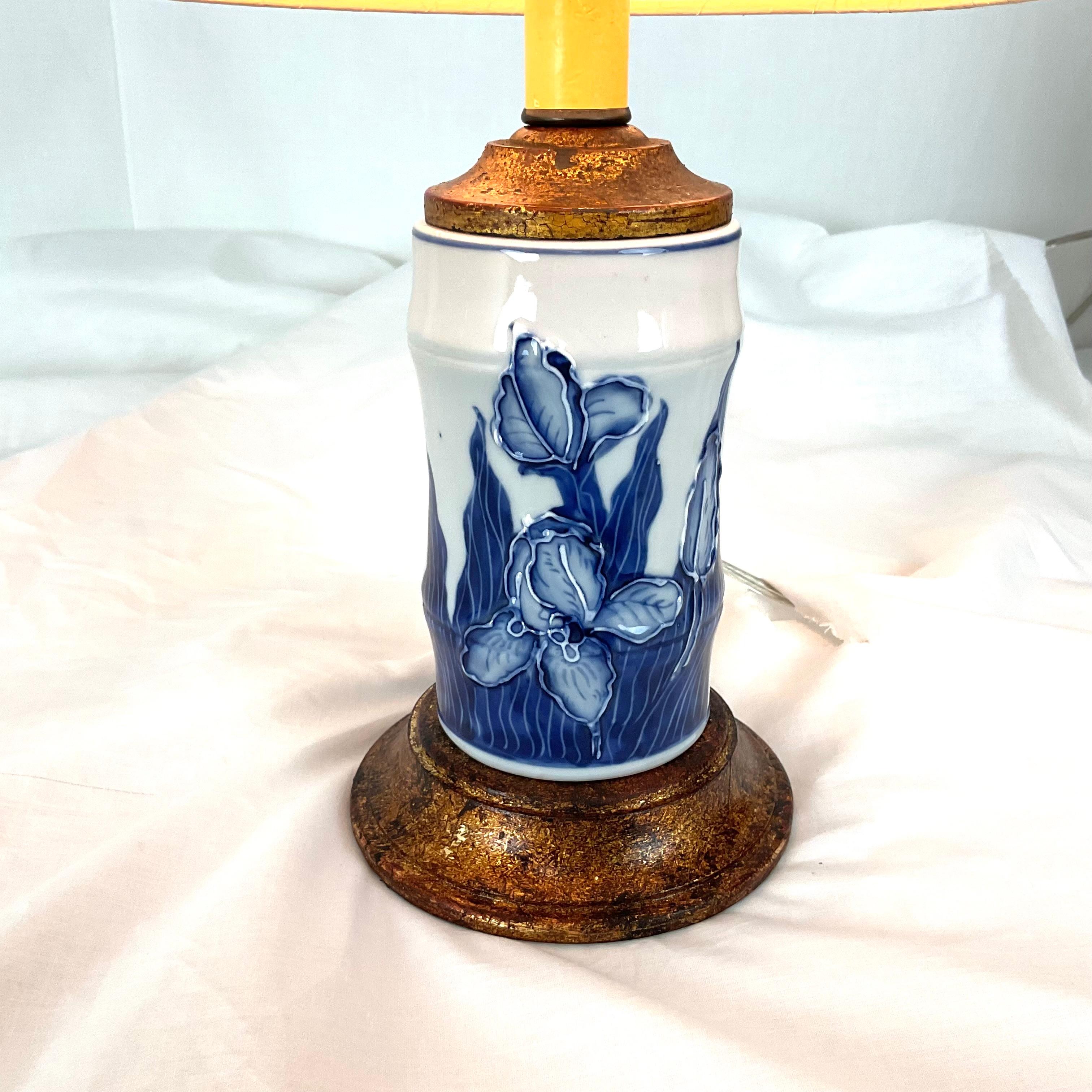 Mid-Century Modern Blue and White English Porcelain Iris Mini Lamp with Grass Cloth Shade For Sale