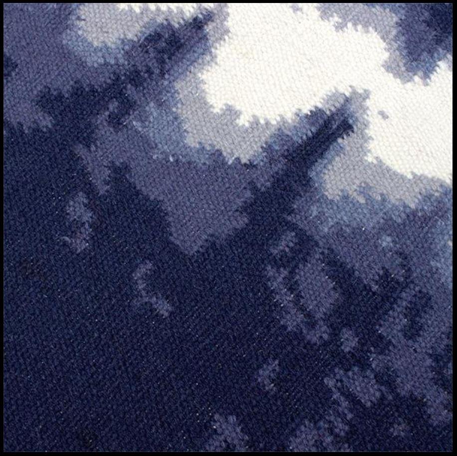 Blue and White Flatweave In New Condition For Sale In Toronto, Ontario