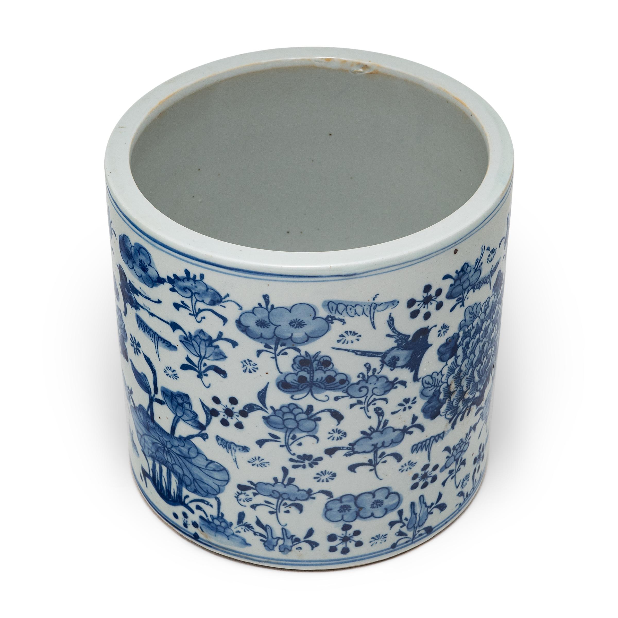 Chinese Export Blue and White Floral Brush Pot