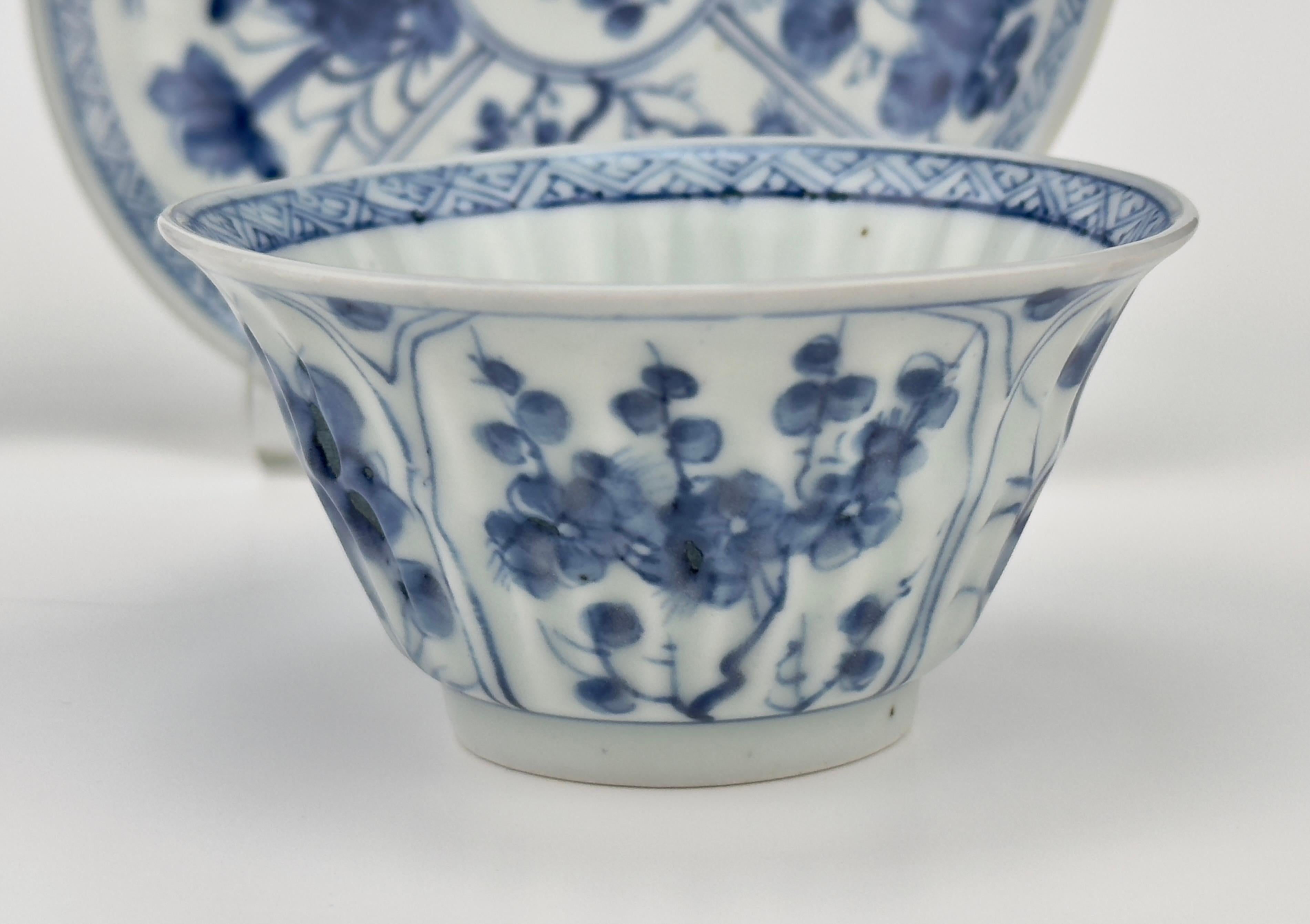 Blue And White Flower Pattern Tea Set, Qing Dynasty, Kangxi Era For Sale 1