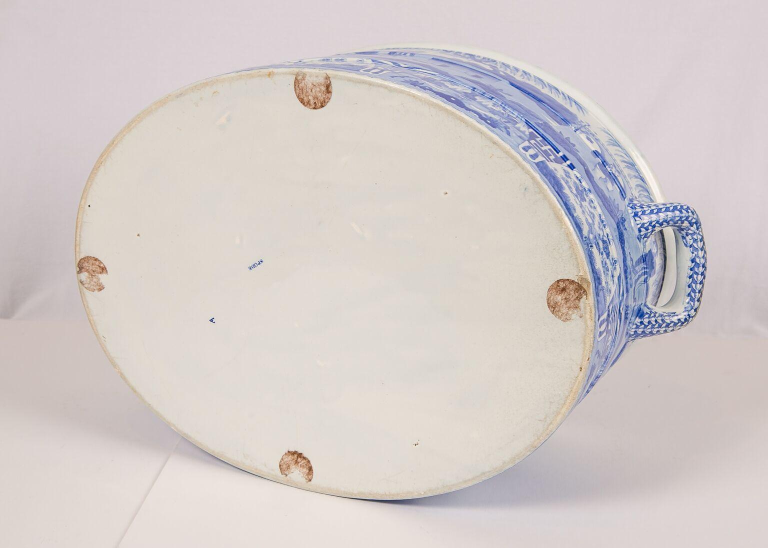 Blue and White Footbath Made by Spode in Chinoiserie Style Circa 1820 1