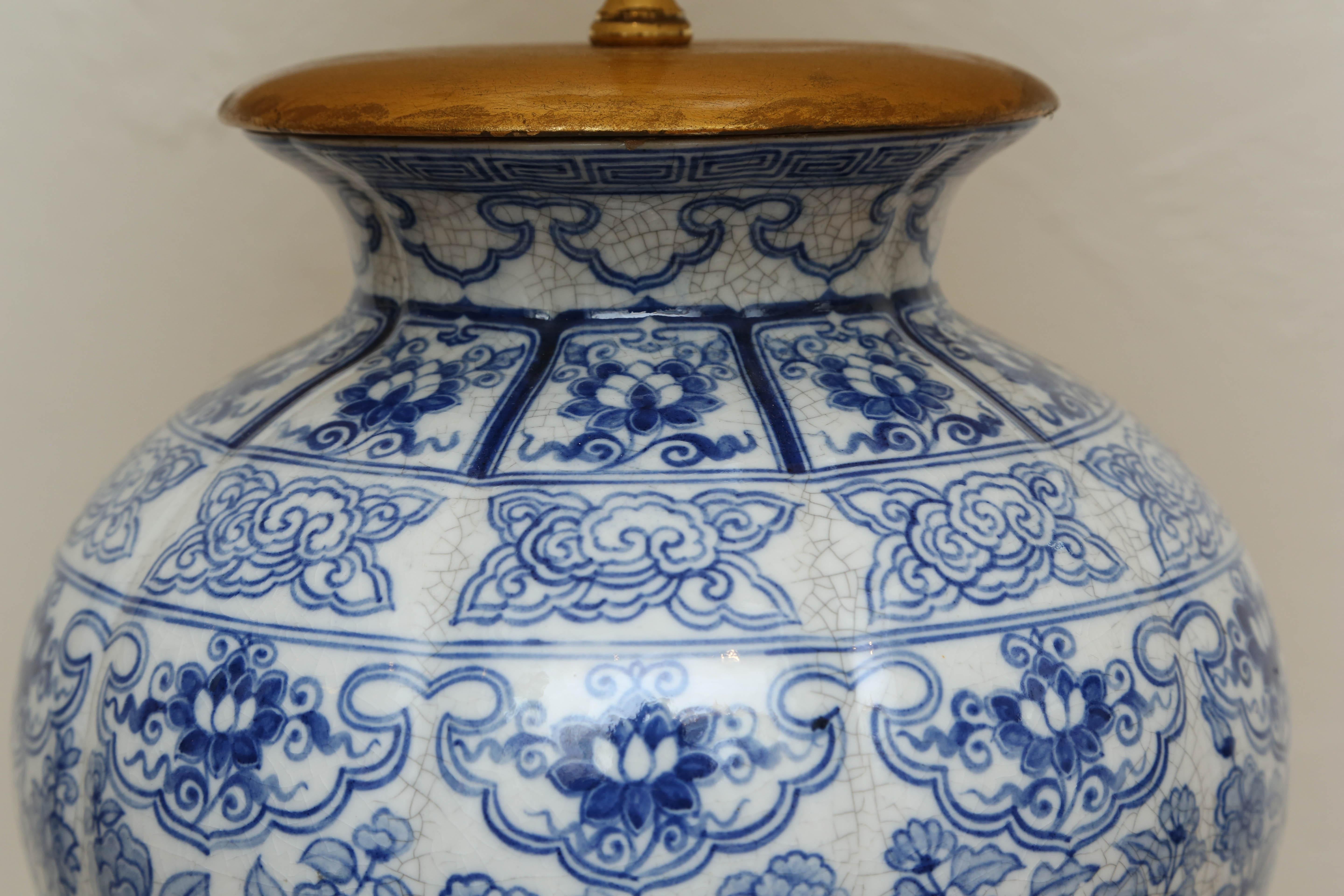 Blue and White Ginger Jar Lamp by Mario Buatta In Good Condition In West Palm Beach, FL