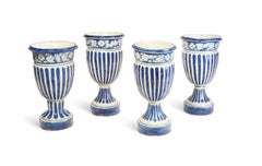 Blau und weiß glasierte Terrakotta-Pflanzgefäße, 4er-Set