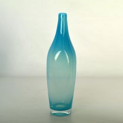 Jarrones azules y blancos soplados a mano de Leerdam, años 60