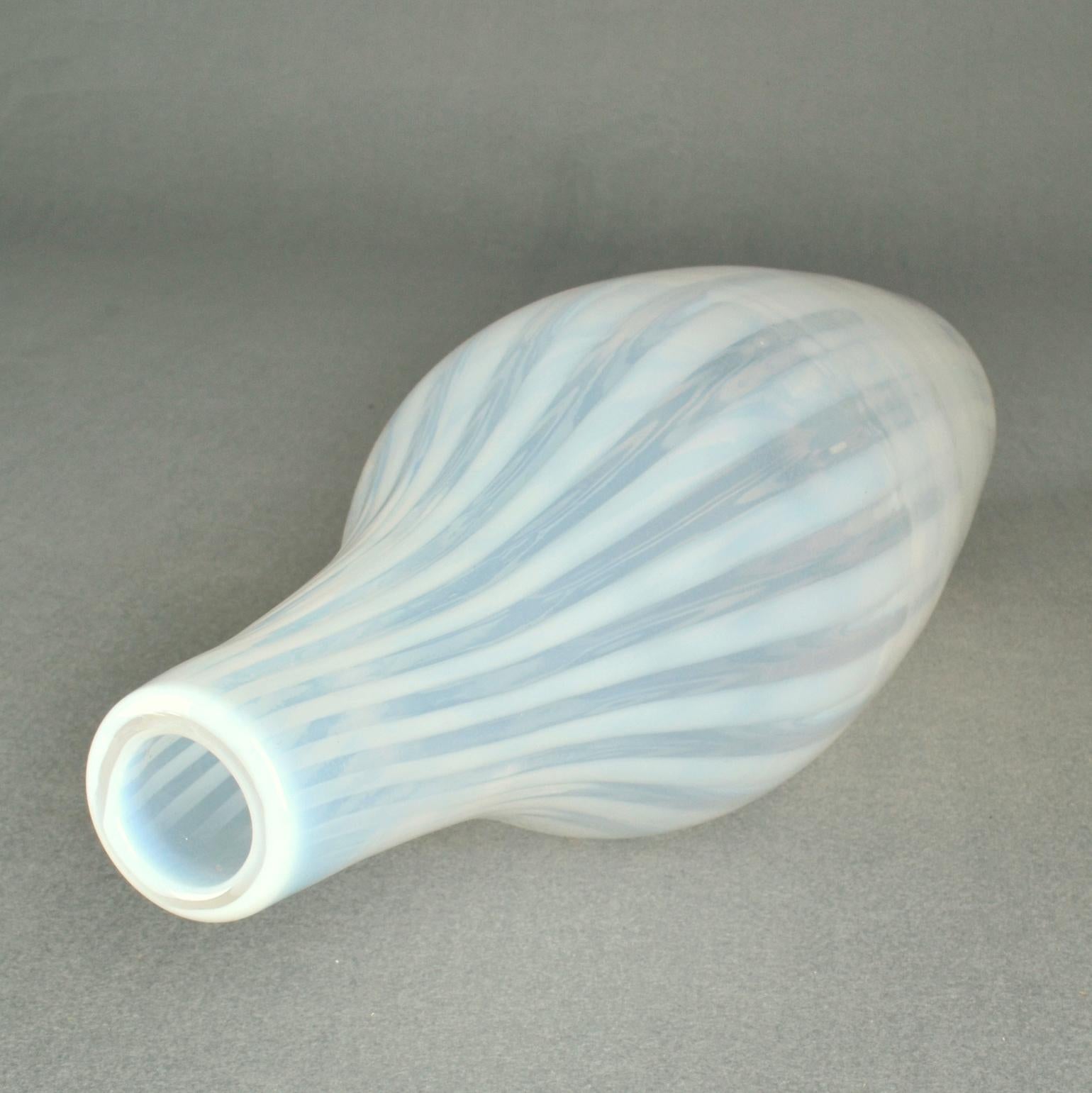 Blue and White Hand Blown Vases by Leerdam, 1960s For Sale 2