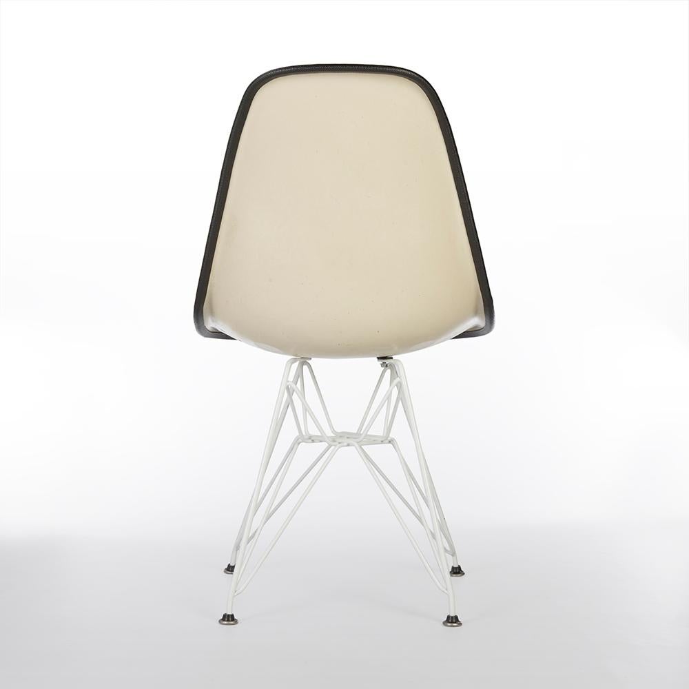 American Blue and White Herman Miller Eames White DSR Dining Side Chair For Sale