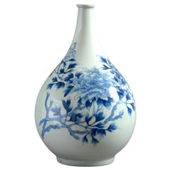 Blau-weiße japanische Flaschenvase aus der Meiji-Periode