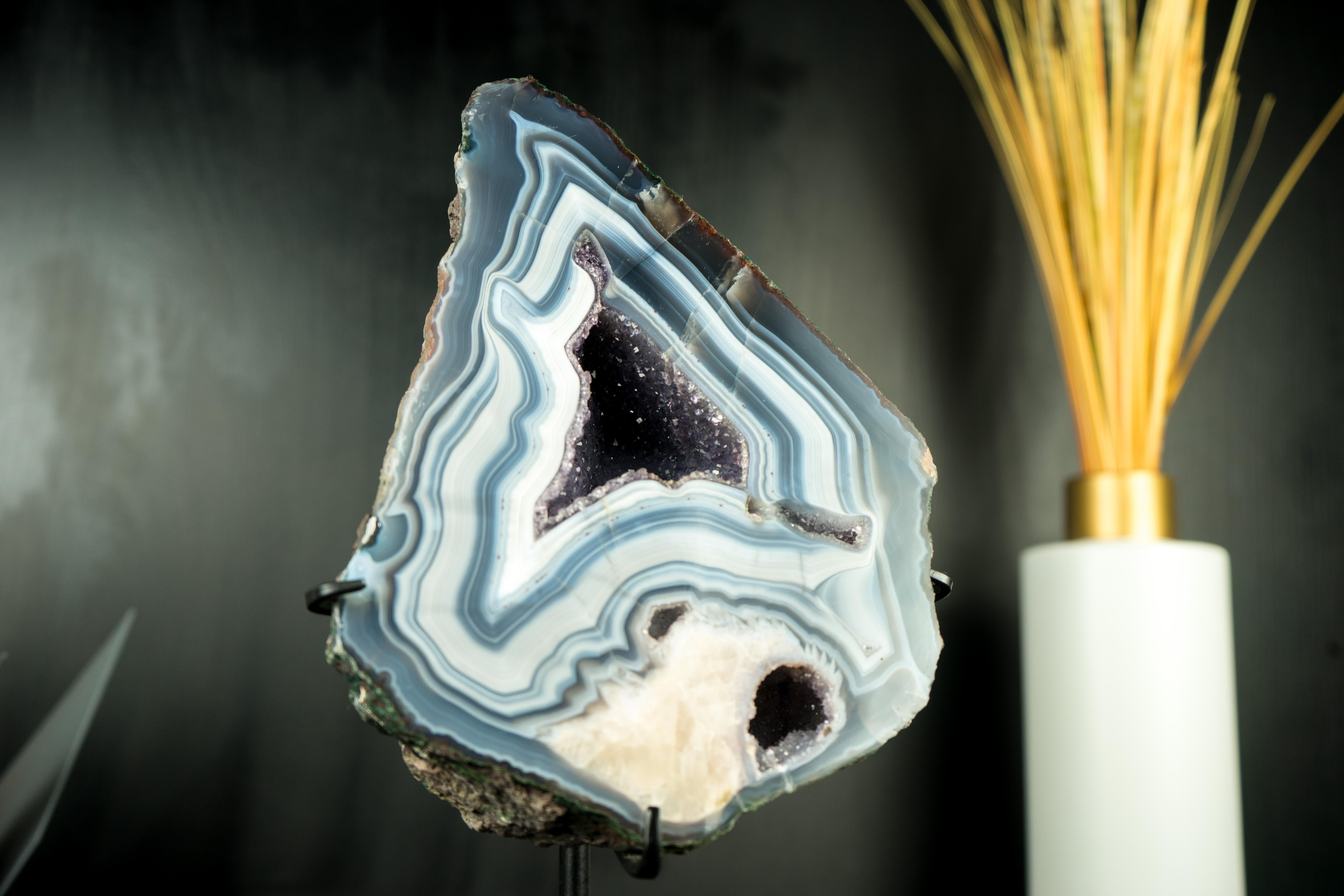 Blue and White Lace Agate Geode with Calcite Flower Inclusion: A Rare Agate For Sale 3