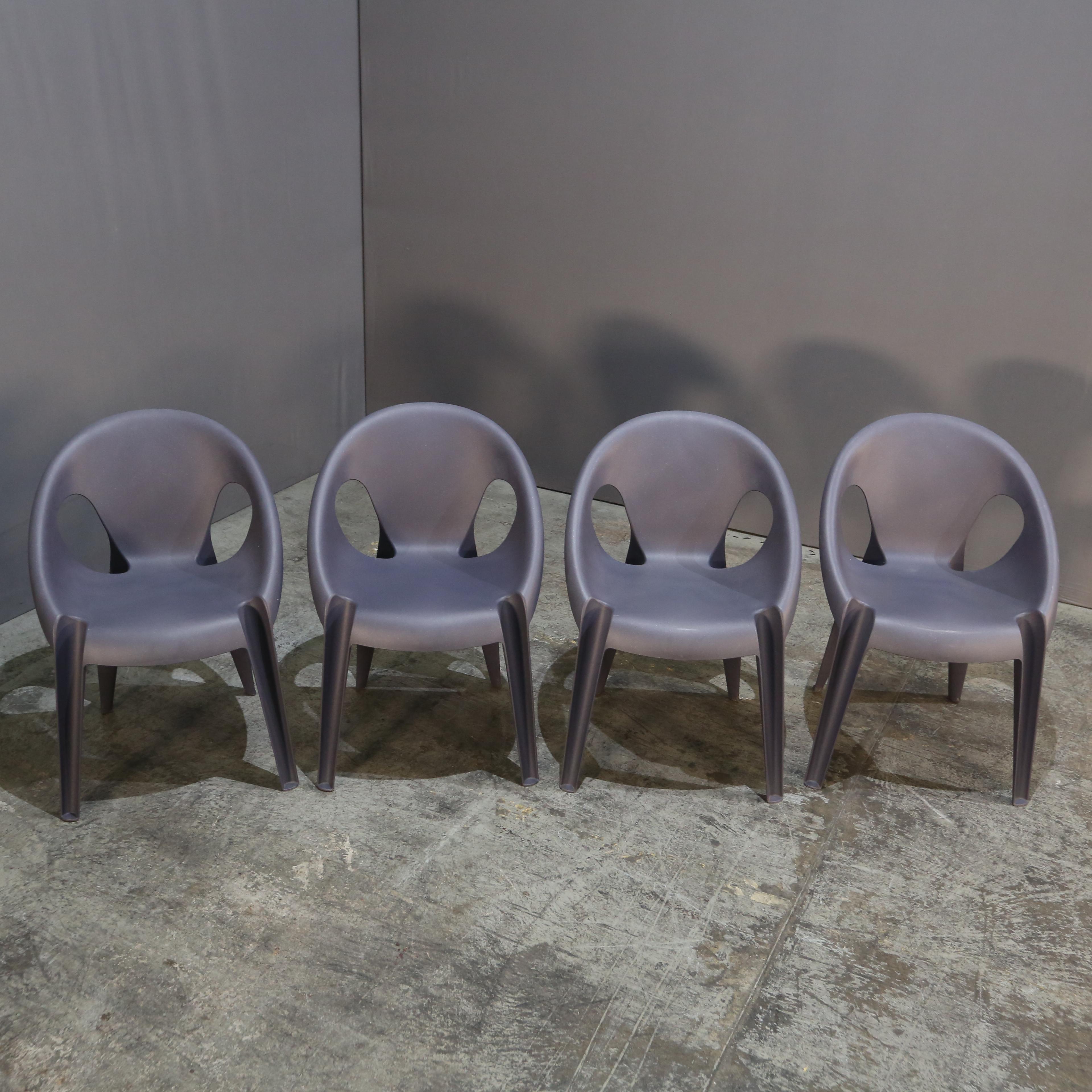 italien Chaises cloche Magis bleues et blanches de Konstantin Grcic, ensemble de huit en vente