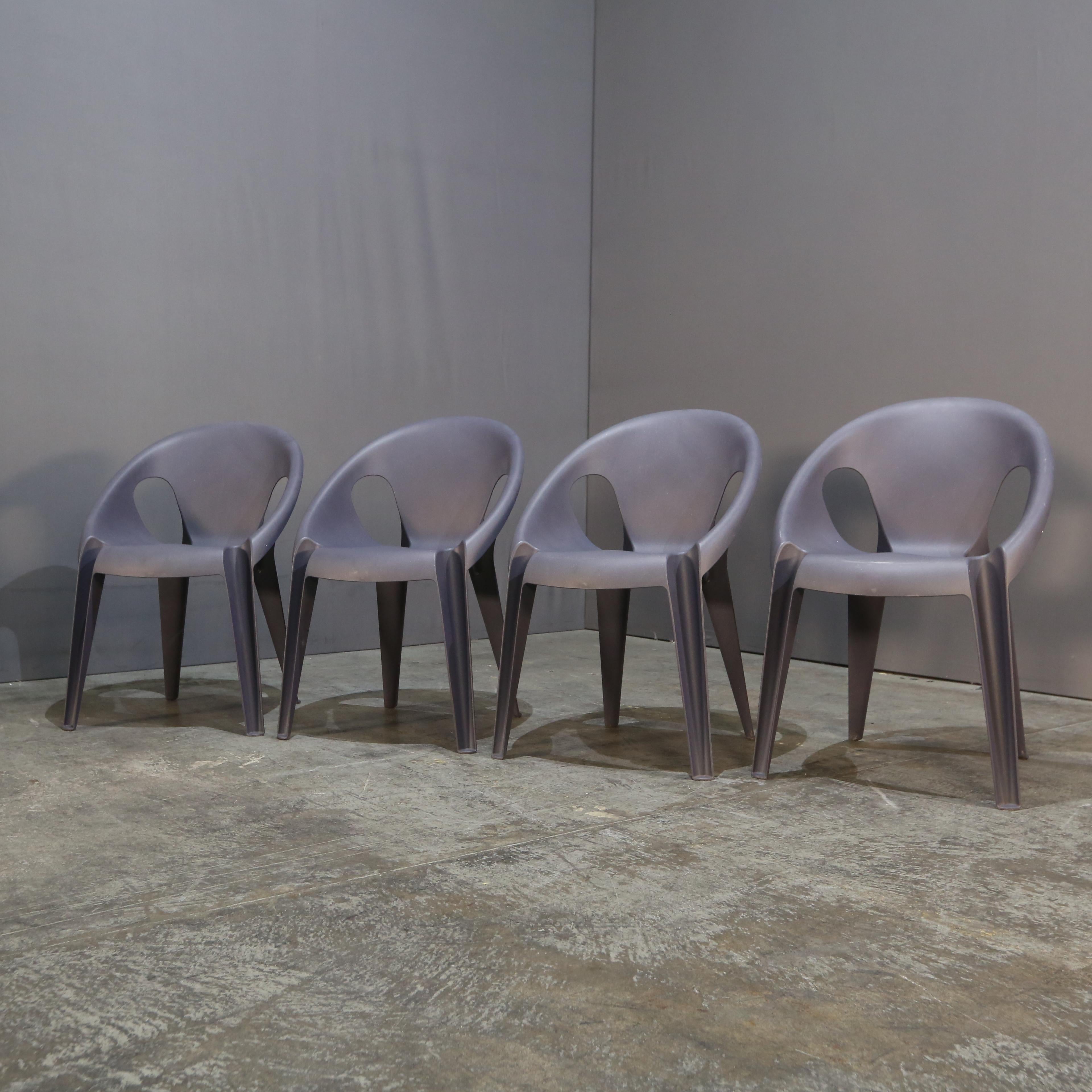 Chaises cloche Magis bleues et blanches de Konstantin Grcic, ensemble de huit Bon état - En vente à Basildon, London
