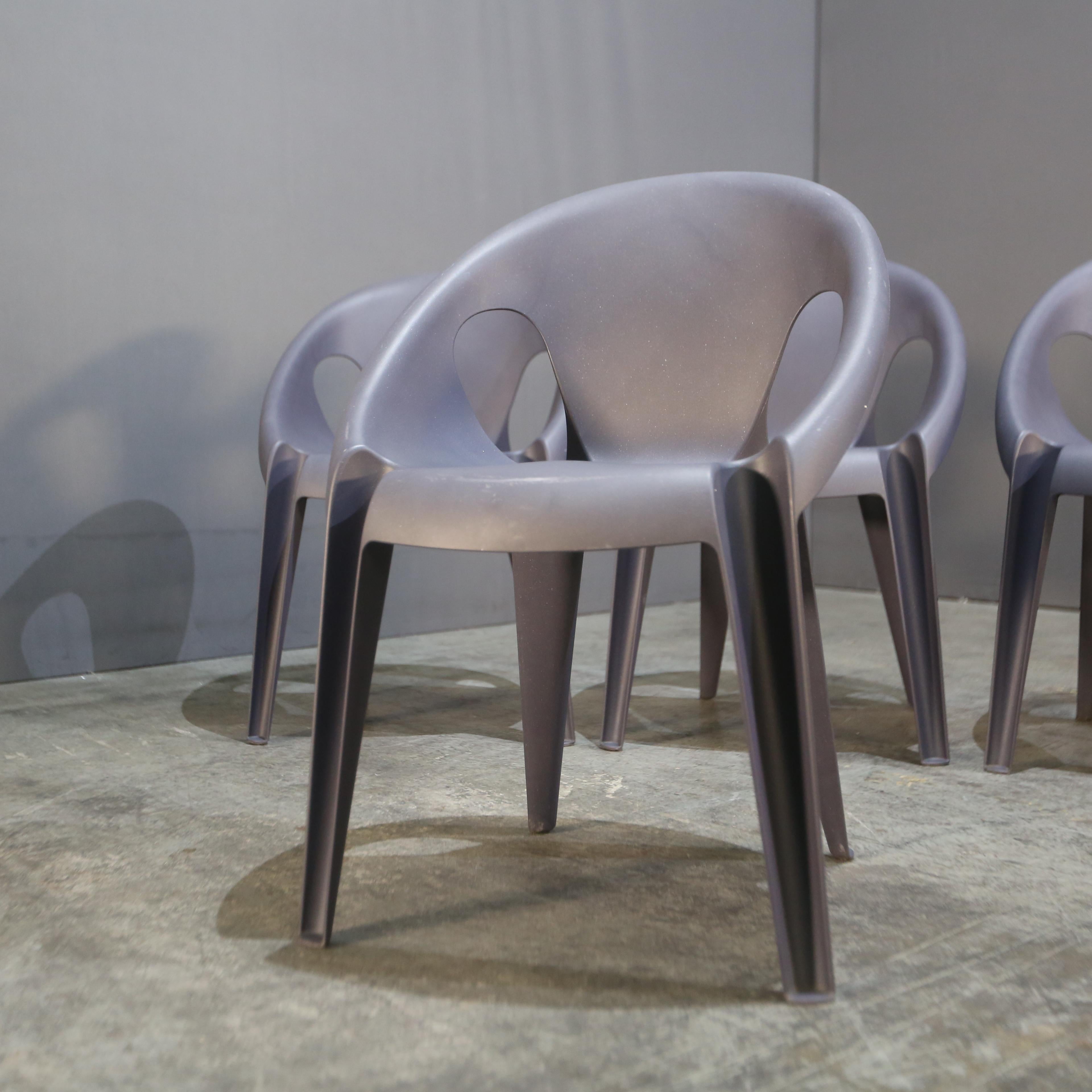 XXIe siècle et contemporain Chaises cloche Magis bleues et blanches de Konstantin Grcic, ensemble de huit en vente