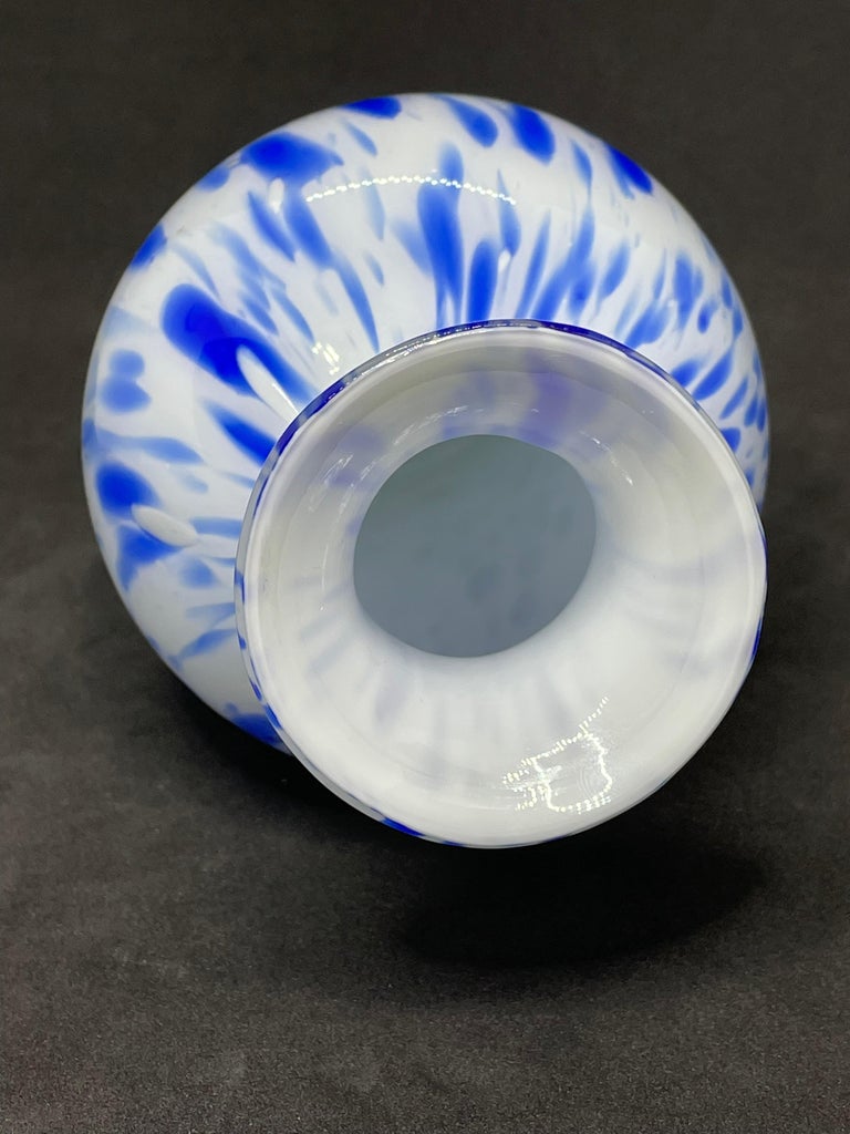 Blue and White Murano Art Glass Flower Vase, Italy, 1970s For Sale at