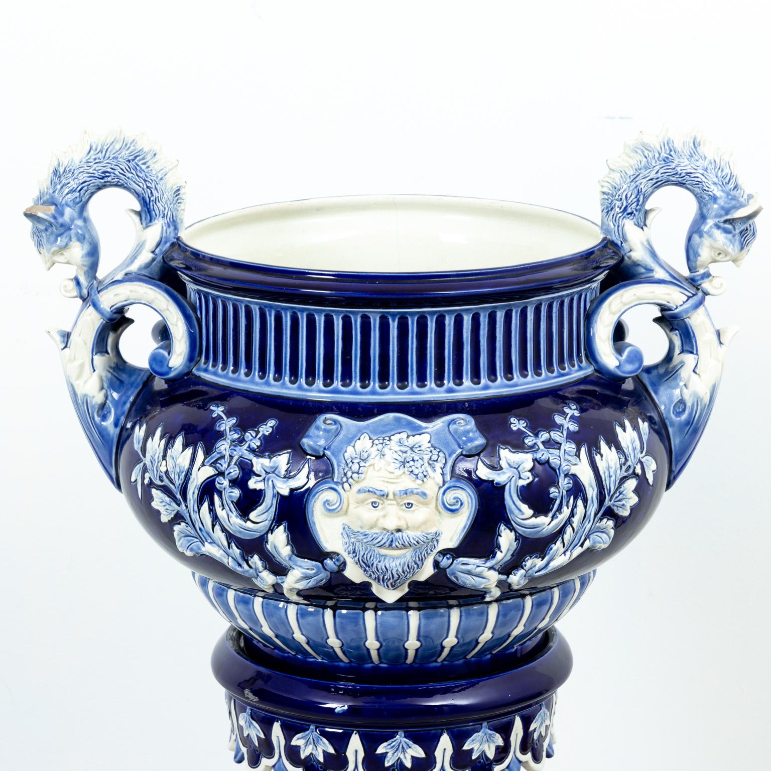 Blue and White Painted Majolica Urn on Stand In Good Condition In Stamford, CT