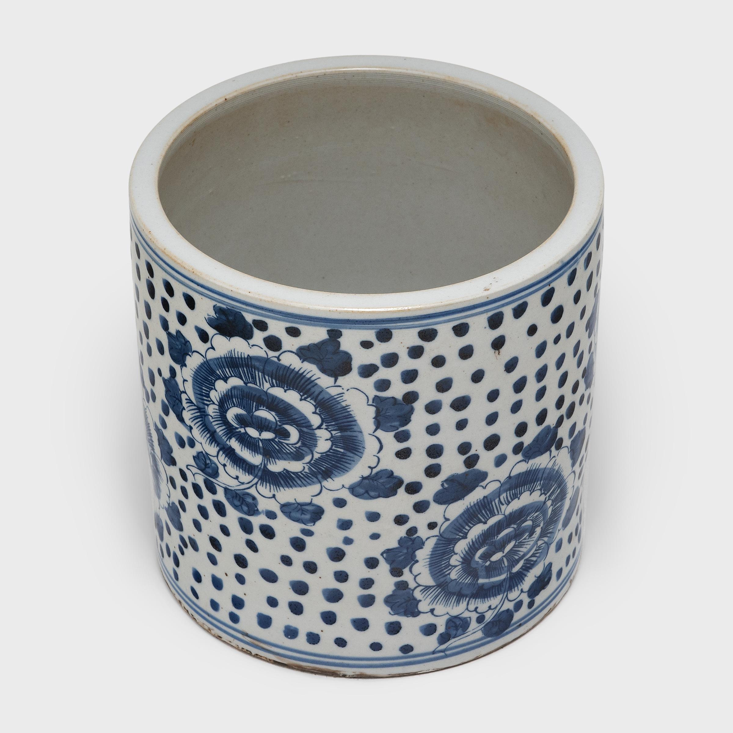 Chinese Export Blue and White Peony Brush Pot For Sale
