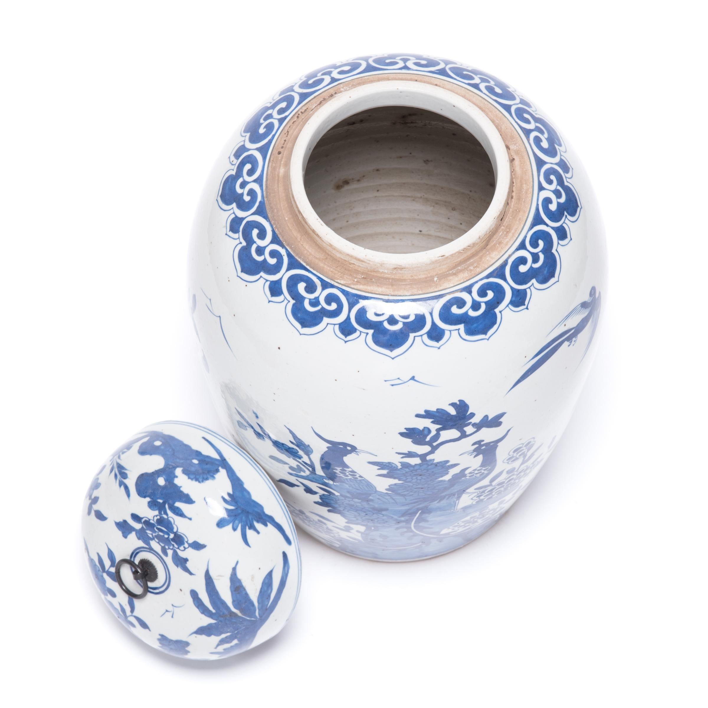 XXIe siècle et contemporain Jarre à feuilles de thé chinoise bleue et blanche en vente