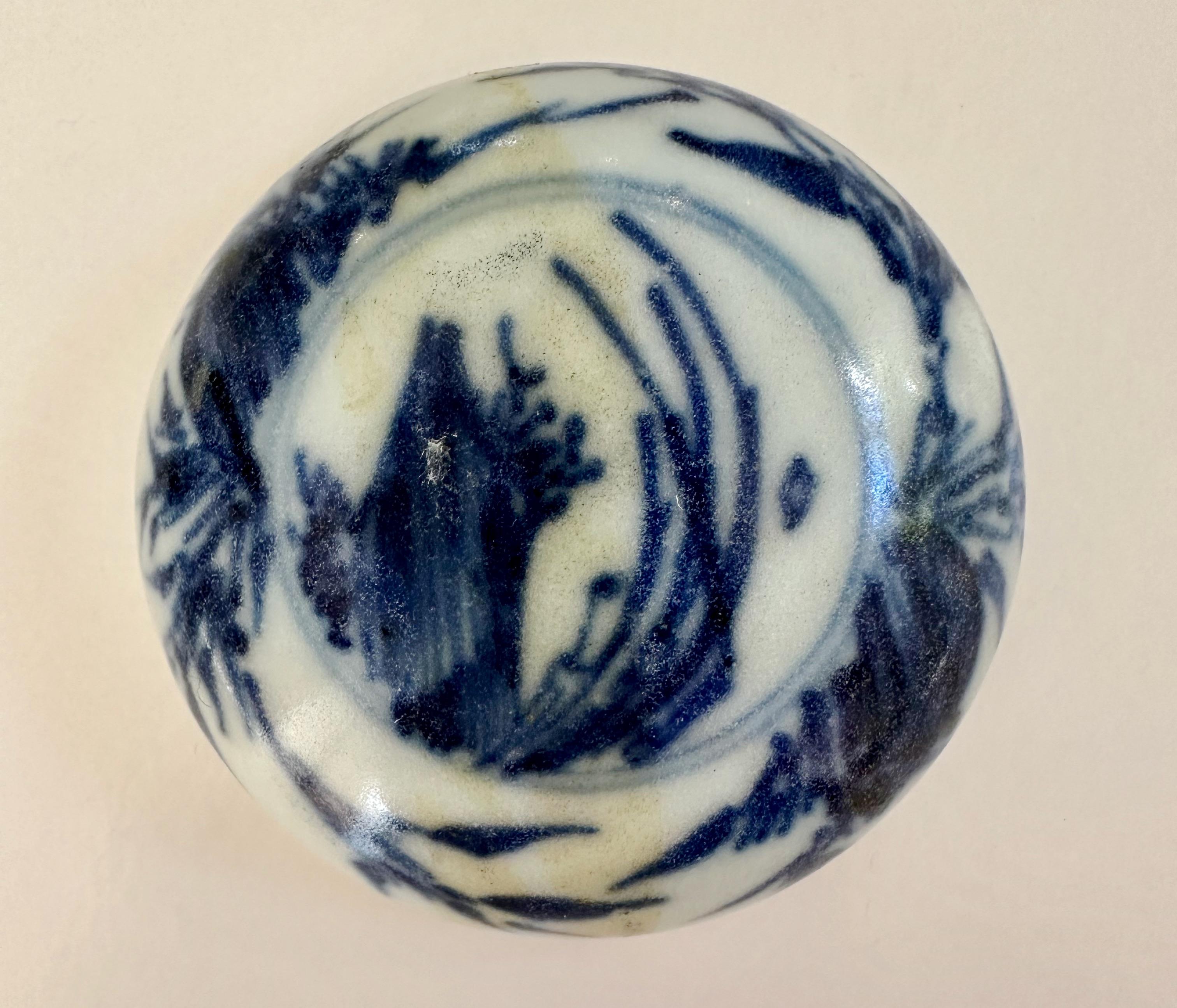Chinese Blue and White Porcelain Box from the Hatcher Cargo