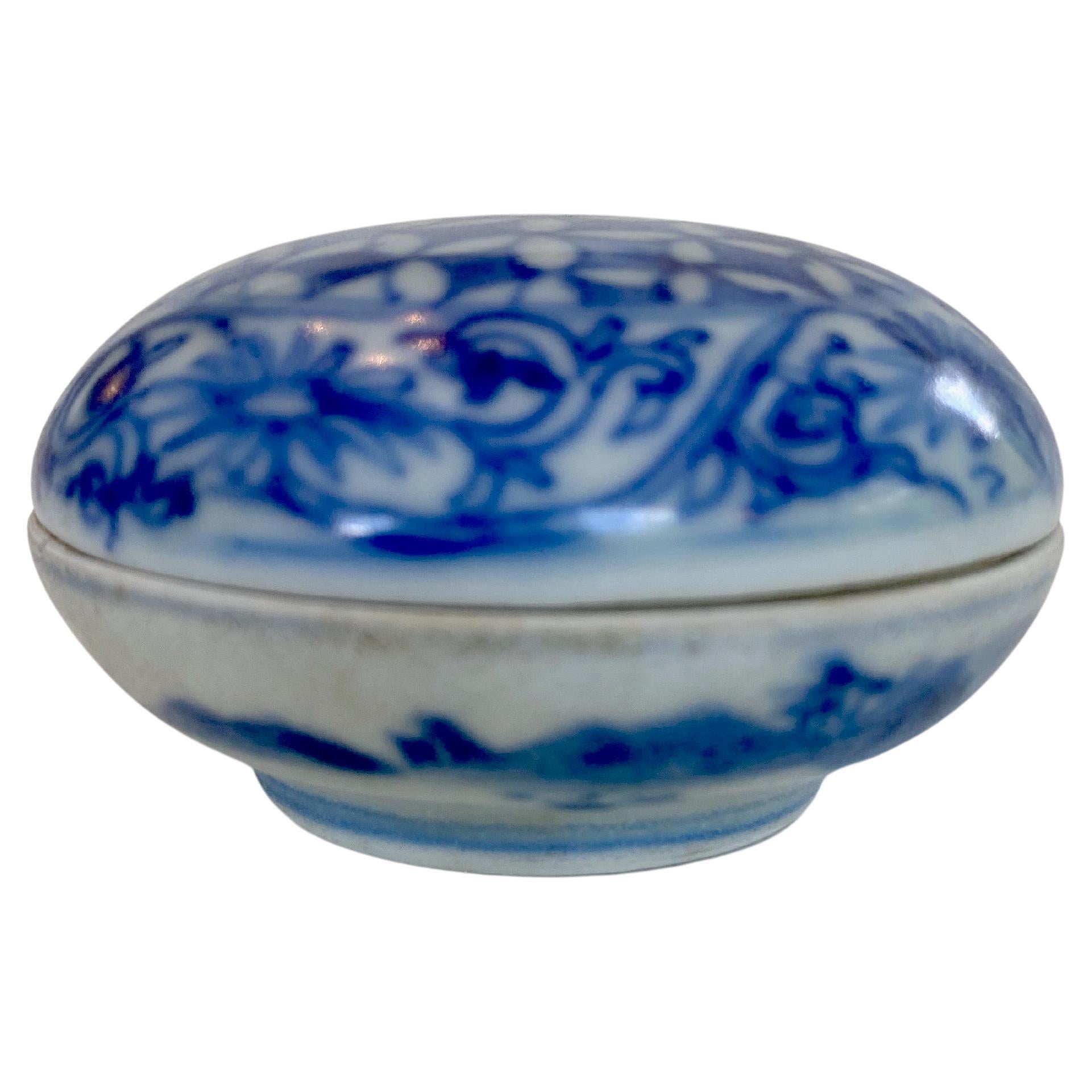 Chinese Blue and White Porcelain Box from the Hatcher Collection (Item C)