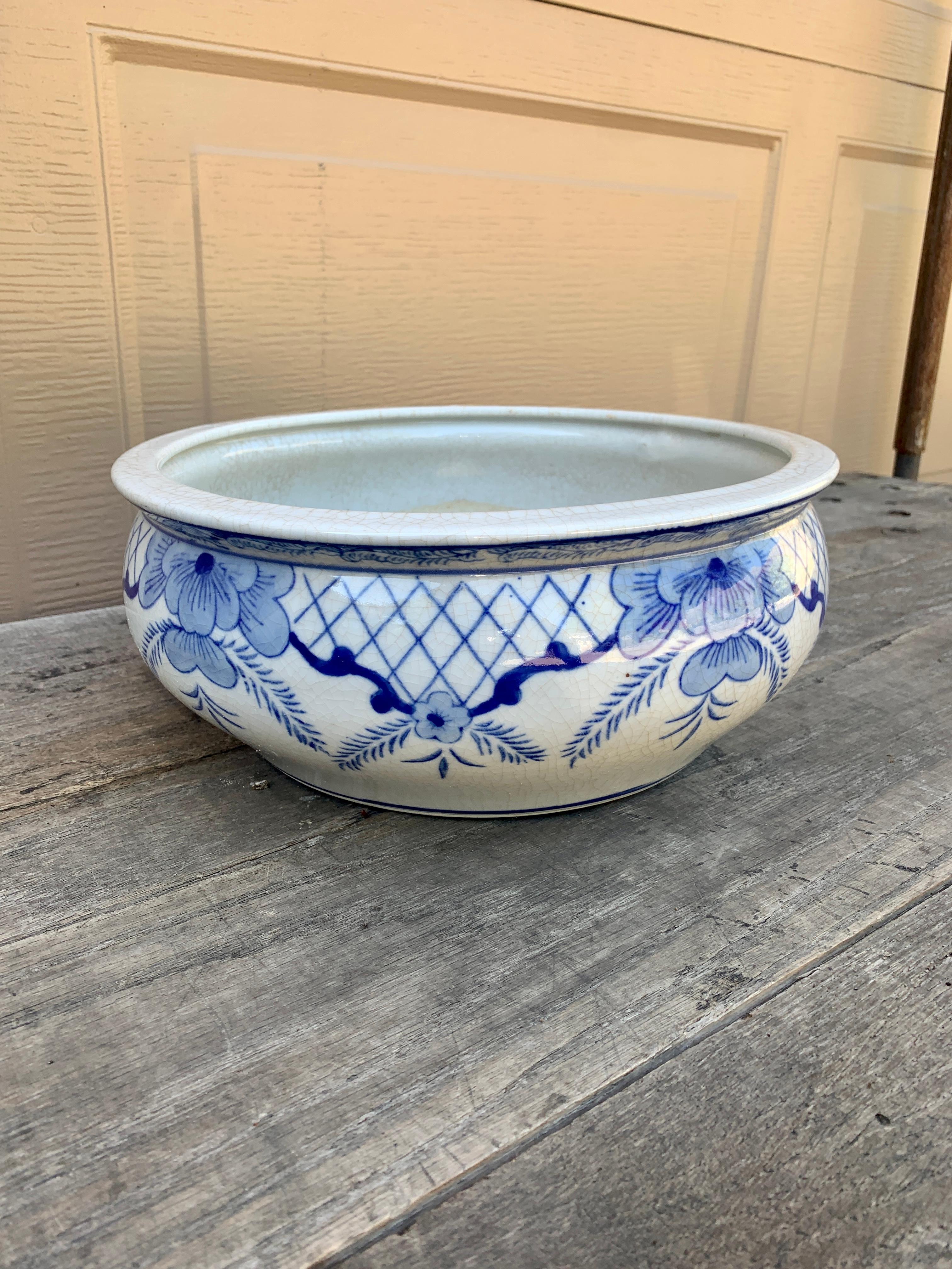 Blue and White Porcelain Chinoiserie Planter In Good Condition In Elkhart, IN