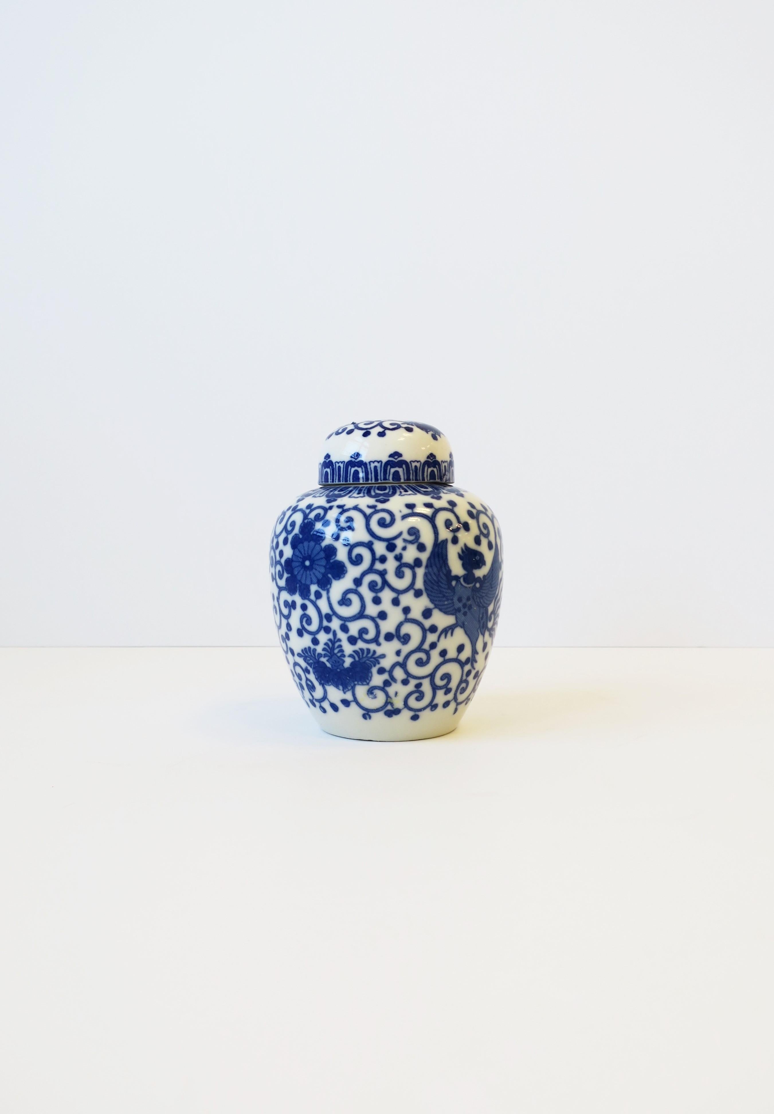 Blue and White Porcelain Japanese Ginger Jars, Set 1