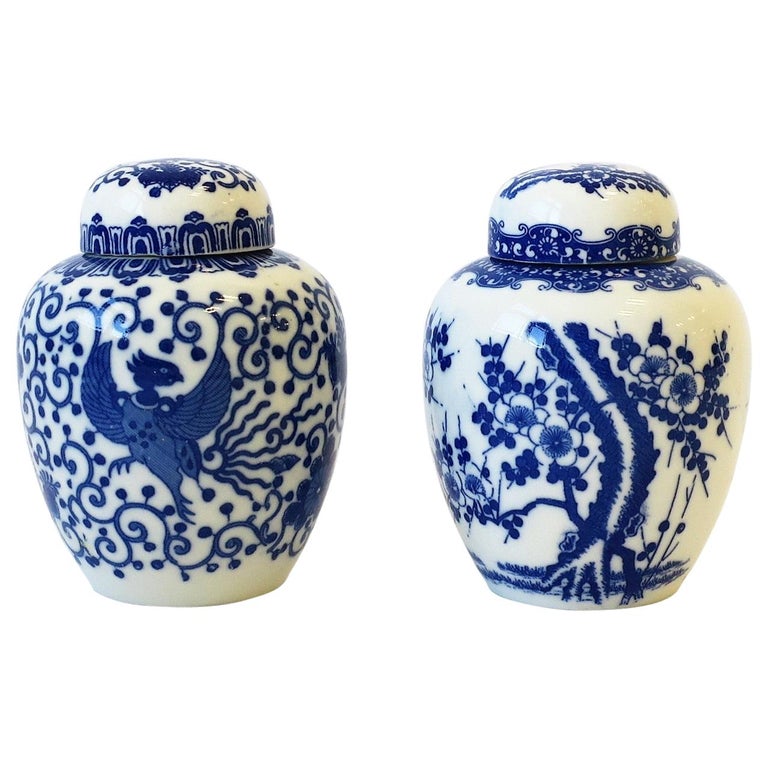 Blue and White Porcelain Japanese Ginger Jars, Pair For Sale