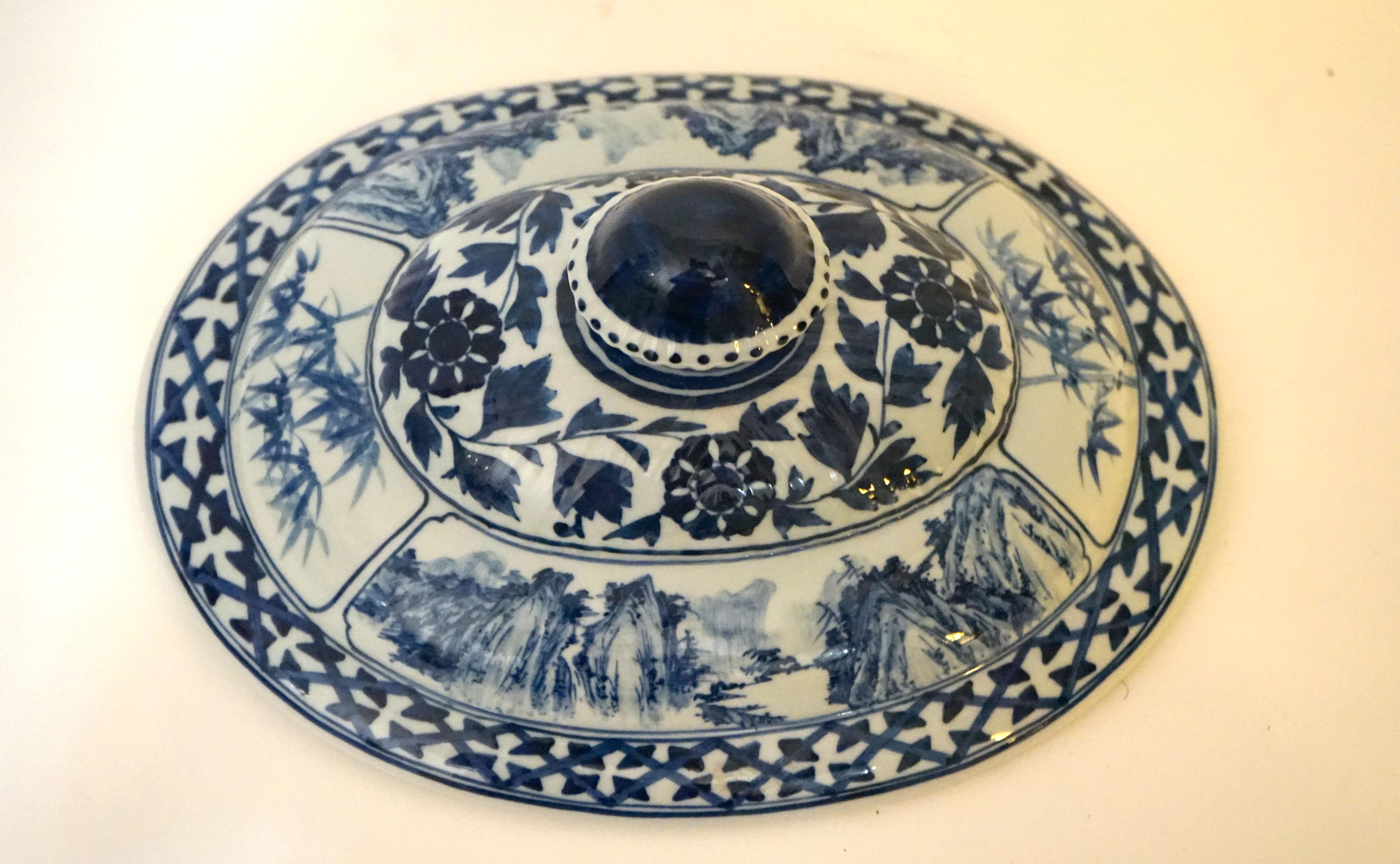 Blue and White Porcelain Soup Tureen with Underplate 2